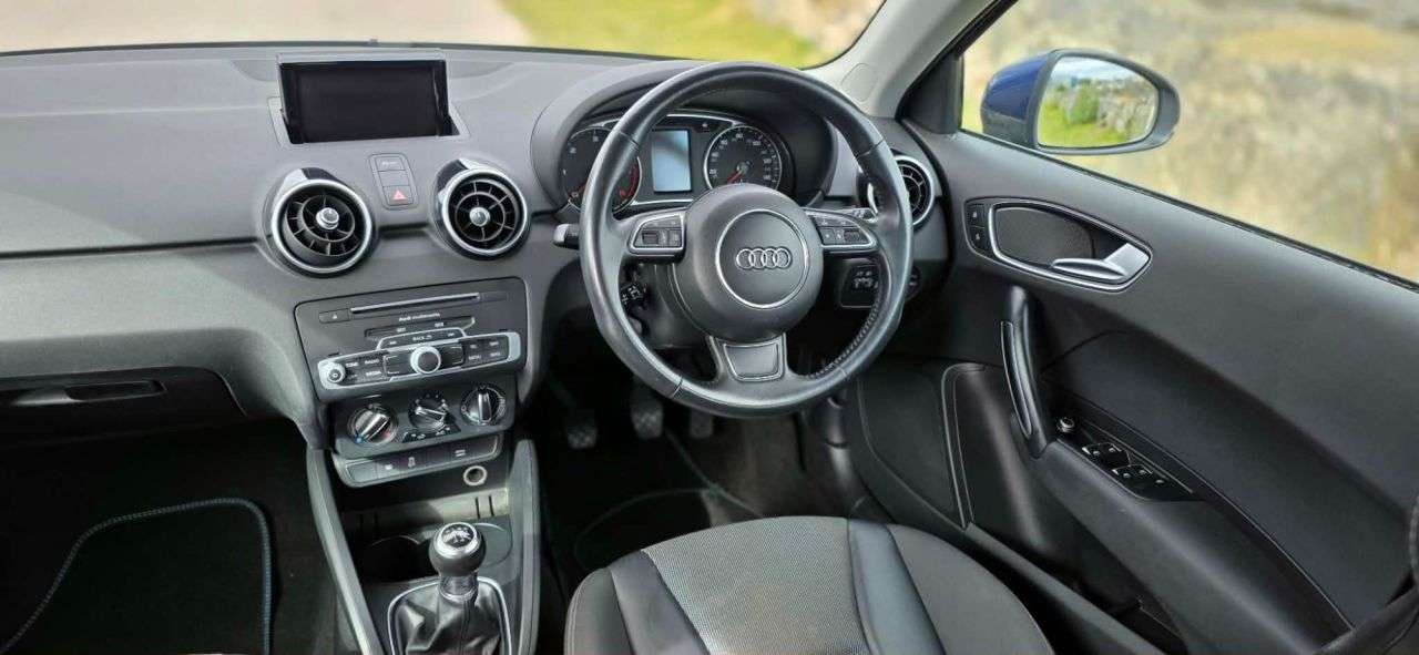 2015 AUDI A1 2015 AUDI A1