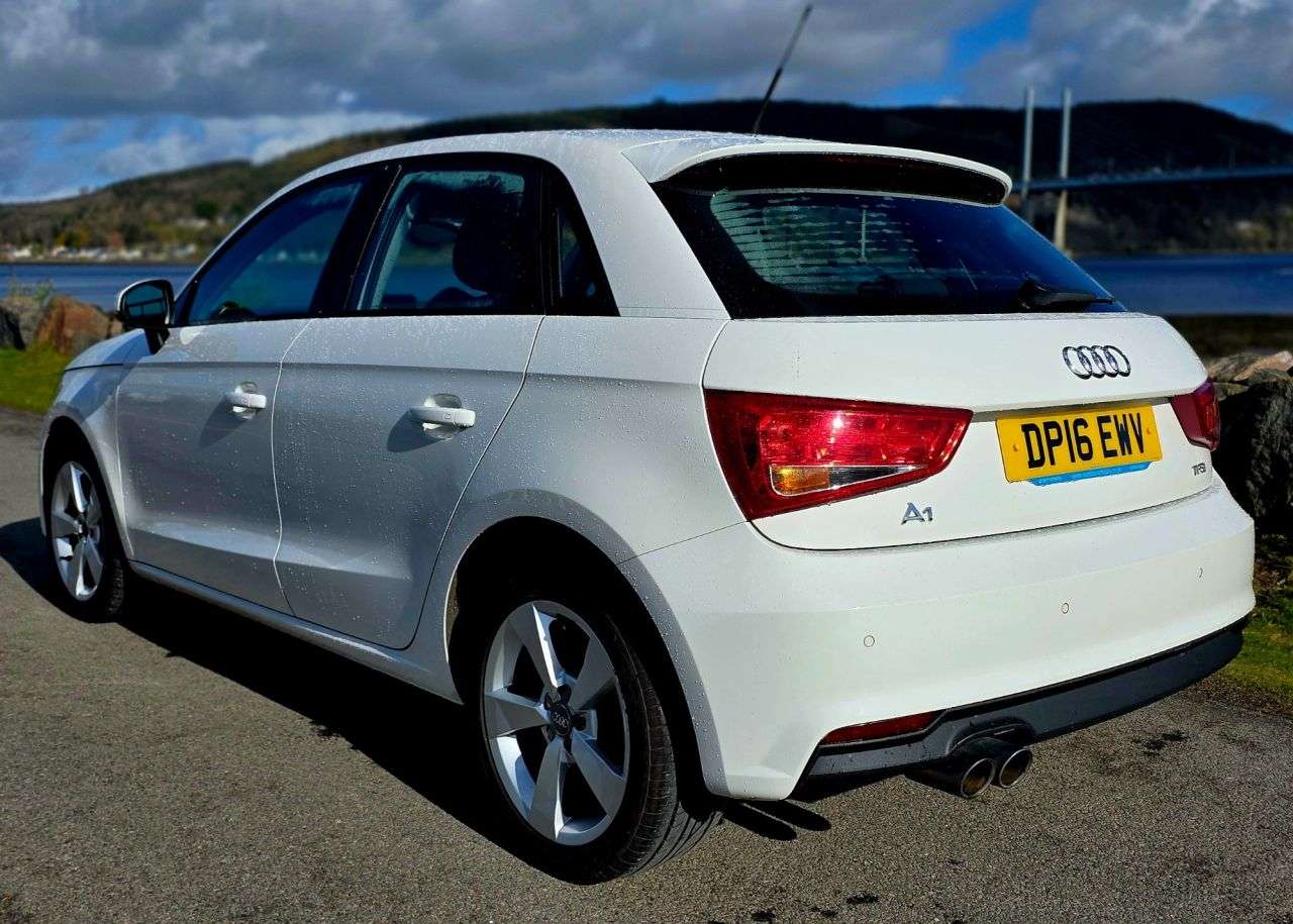 2016 AUDI A1 2016 AUDI A1