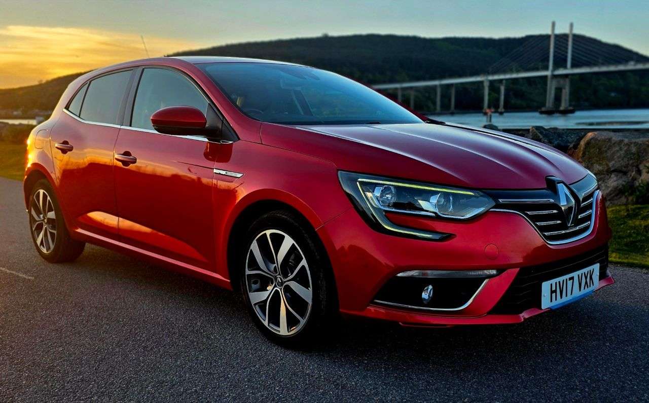 A 2017 RENAULT MEGANE 1.5 dCi Dynamique S Nav Hatchback 5dr Diesel Manual Euro 6 (s/s) (110 ps) A 2017 RENAULT MEGANE 1.5 dCi Dynamique S Nav Hatchback 5dr Diesel Manual Euro 6 (s/s) (110 ps)
