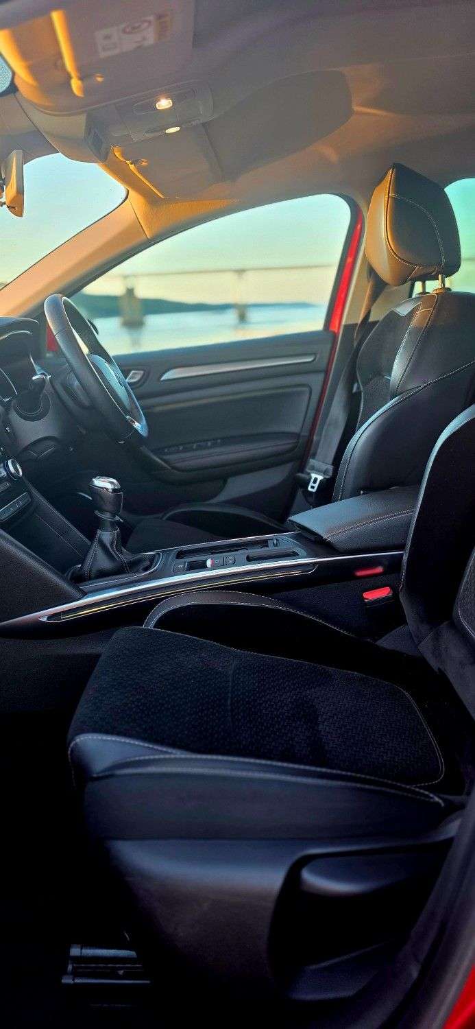 2017 RENAULT MEGANE 2017 RENAULT MEGANE