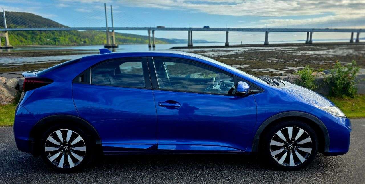 A 2016 HONDA CIVIC 1.8 i-VTEC SE Plus Hatchback 5dr Petrol Manual Euro 6 (s/s) (142 ps) A 2016 HONDA CIVIC 1.8 i-VTEC SE Plus Hatchback 5dr Petrol Manual Euro 6 (s/s) (142 ps)
