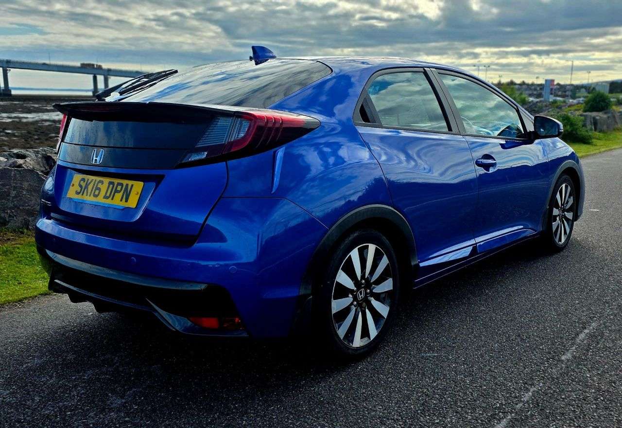 A 2016 HONDA CIVIC 1.8 i-VTEC SE Plus Hatchback 5dr Petrol Manual Euro 6 (s/s) (142 ps) A 2016 HONDA CIVIC 1.8 i-VTEC SE Plus Hatchback 5dr Petrol Manual Euro 6 (s/s) (142 ps)