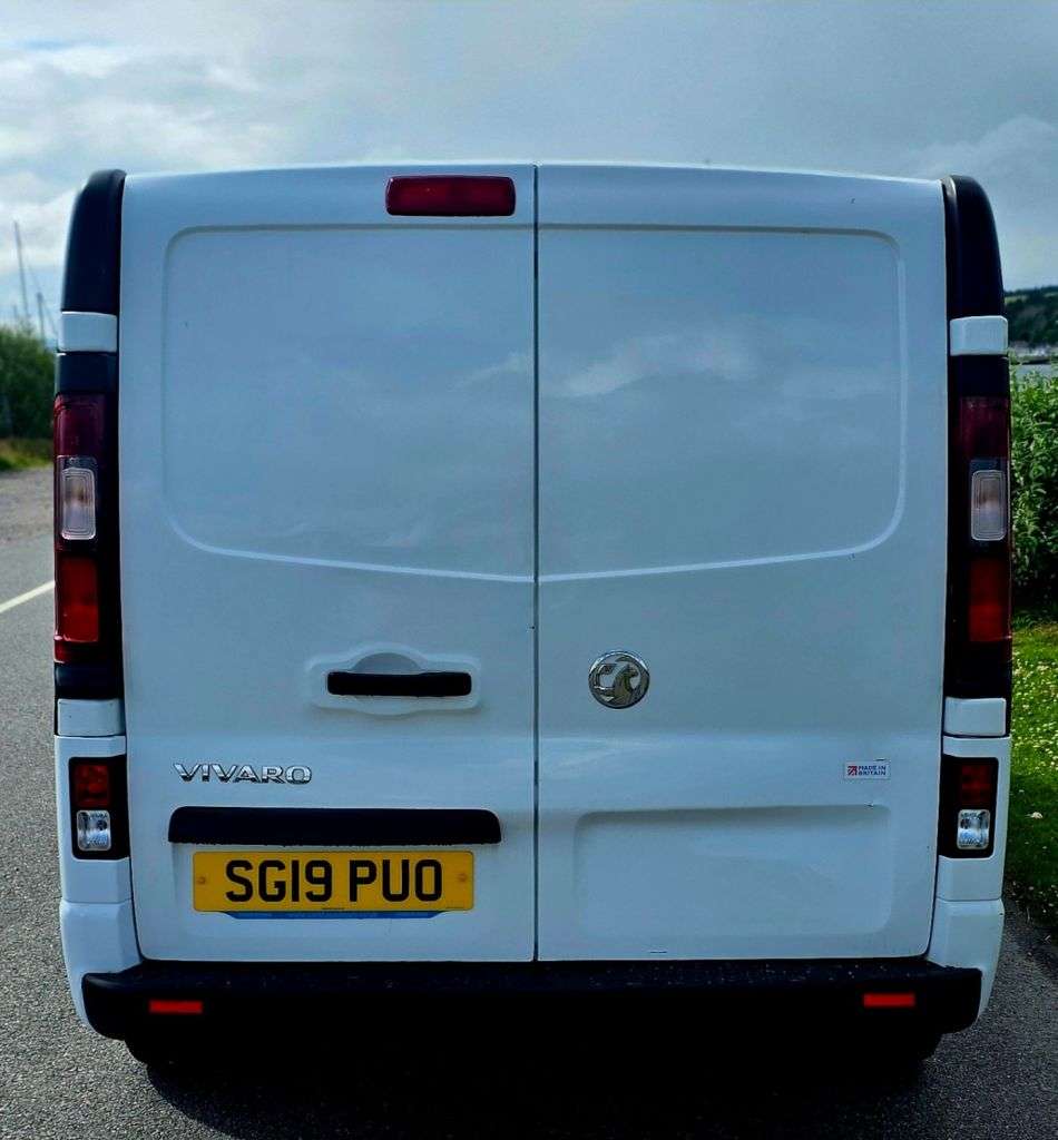 A 2019 VAUXHALL VIVARO 1.6 CDTi 2900 Sportive Panel Van 5dr Diesel Manual L2 H1 Euro 6 (120 ps) 1 A 2019 VAUXHALL VIVARO 1.6 CDTi 2900 Sportive Panel Van 5dr Diesel Manual L2 H1 Euro 6 (120 ps) 1
