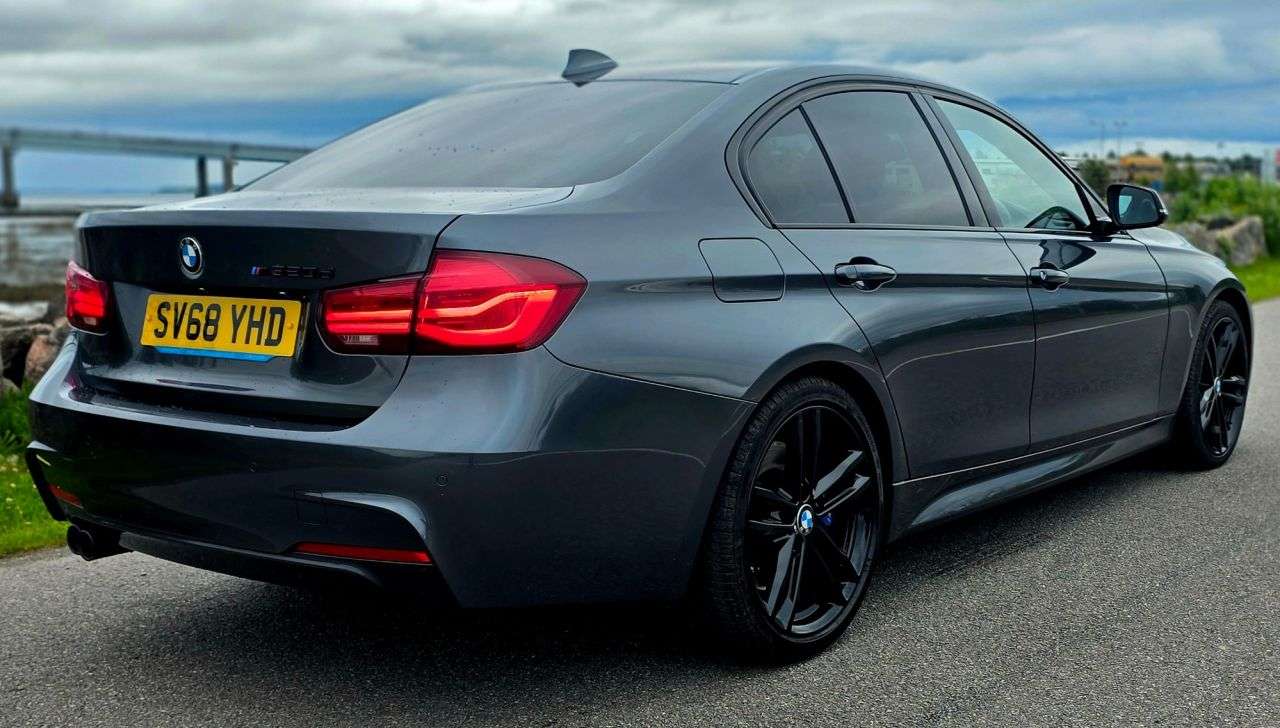 A 2018 BMW 3 SERIES 2.0 320d M Sport Shadow Edition Saloon 4dr Diesel Manual Euro 6 (s/s) (190 A 2018 BMW 3 SERIES 2.0 320d M Sport Shadow Edition Saloon 4dr Diesel Manual Euro 6 (s/s) (190