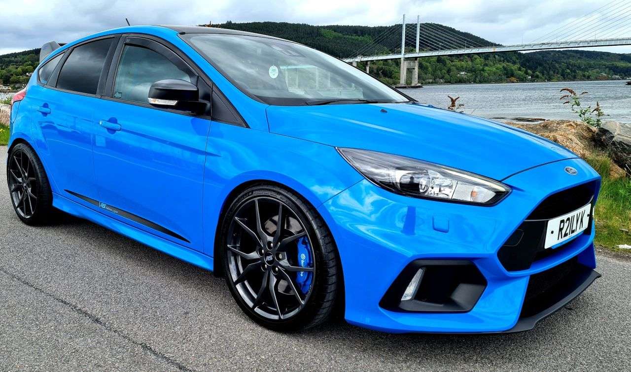 A 2018 FORD FOCUS RS A 2018 FORD FOCUS RS
