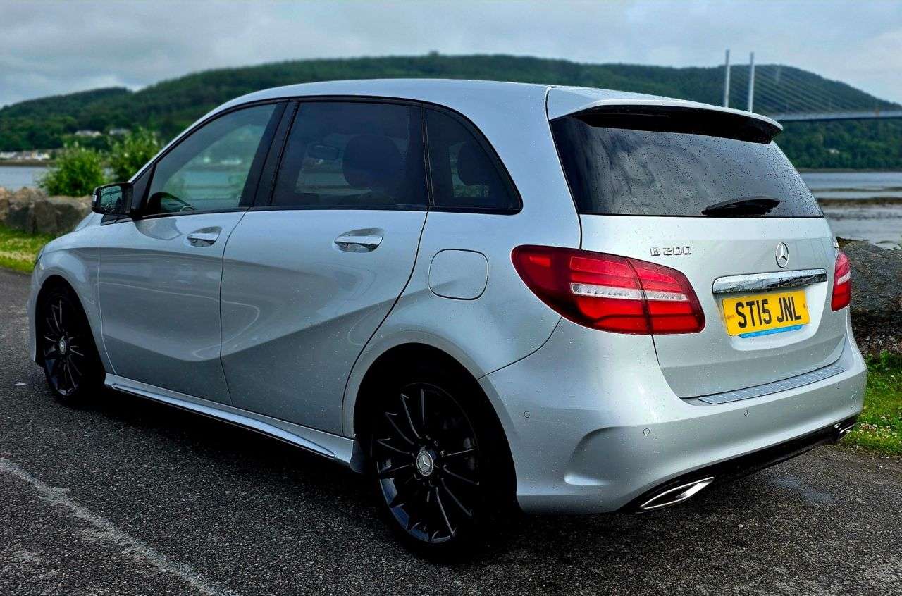A 2015 MERCEDES-BENZ B CLASS 2.2l 5dr Auto 134 BHP A 2015 MERCEDES-BENZ B CLASS 2.2l 5dr Auto 134 BHP