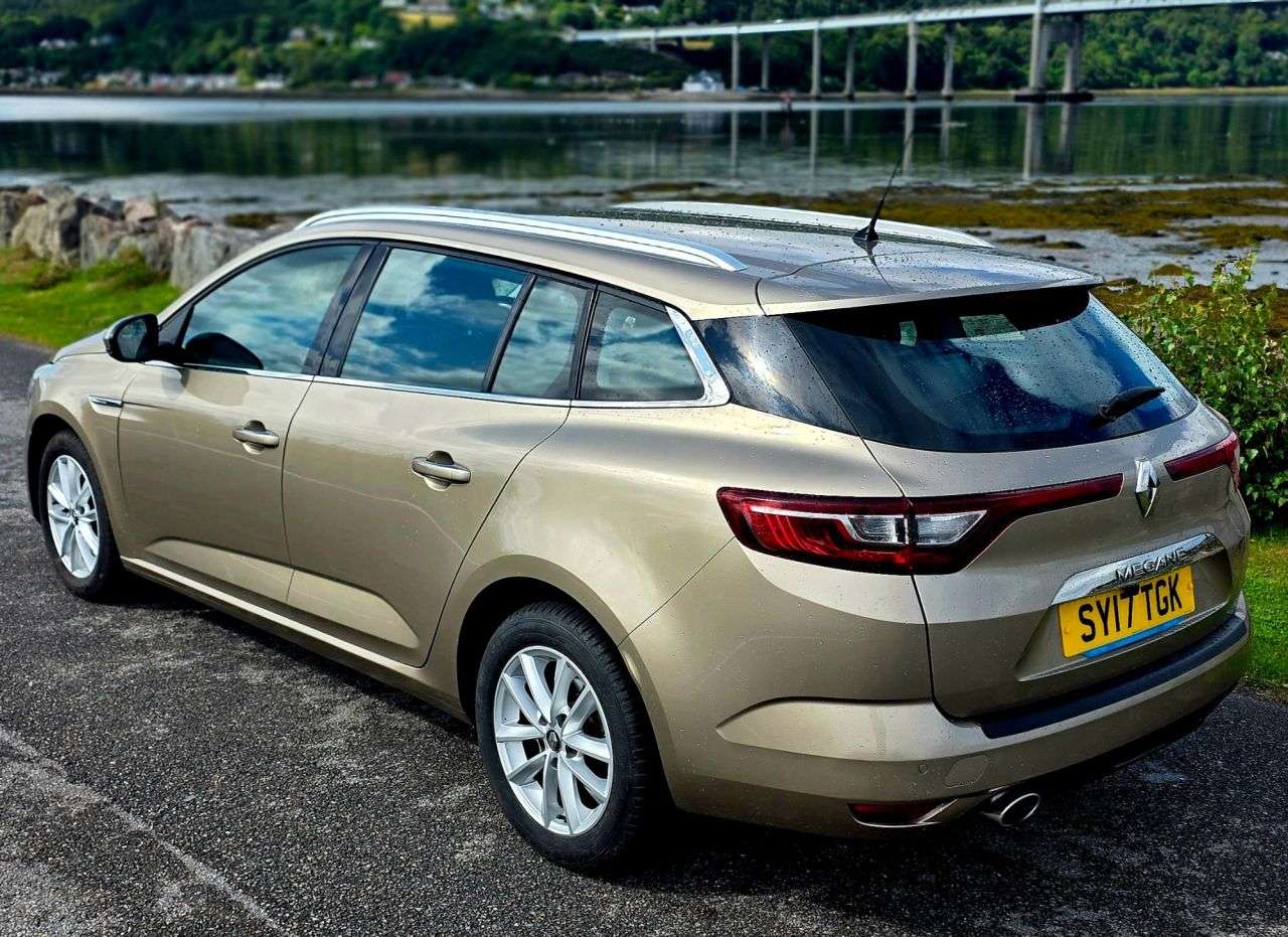 2017 RENAULT MEGANE 2017 RENAULT MEGANE