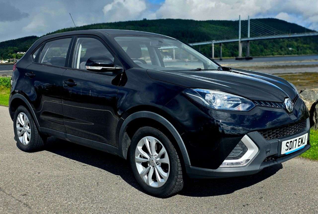 A 2017 MG GS 1.5 TGI Explore SUV 5dr Petrol Manual Euro 6 (s/s) (160 ps) A 2017 MG GS 1.5 TGI Explore SUV 5dr Petrol Manual Euro 6 (s/s) (160 ps)
