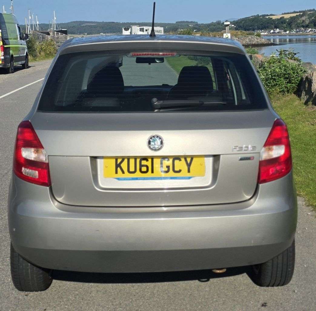 A 2011 SKODA FABIA 1.2 TSI Elegance Hatchback 5dr Petrol DSG Euro 5 (105 ps) A 2011 SKODA FABIA 1.2 TSI Elegance Hatchback 5dr Petrol DSG Euro 5 (105 ps)