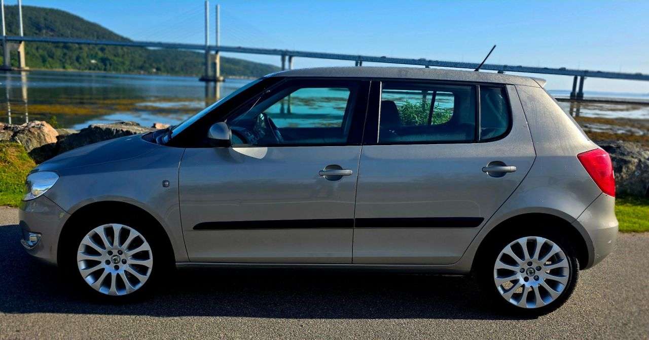 2011 SKODA FABIA 2011 SKODA FABIA