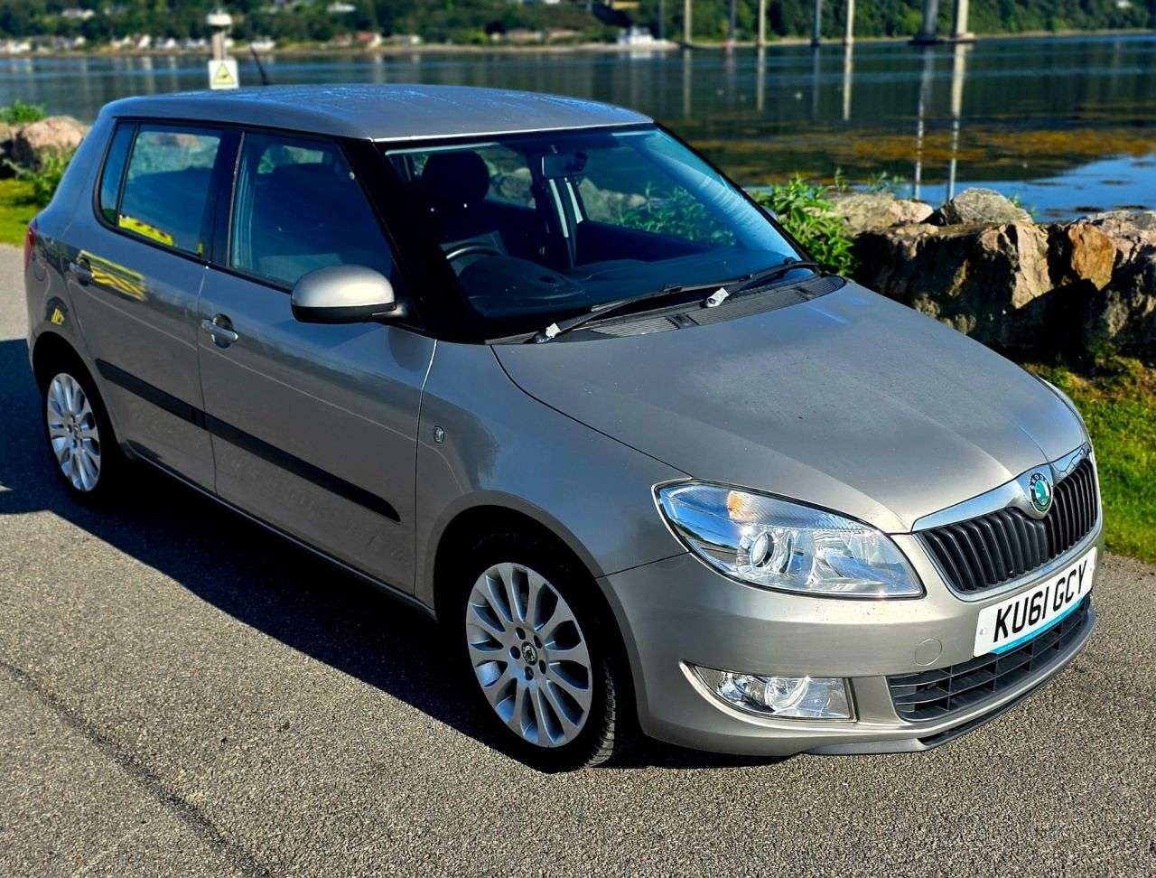 2011 SKODA FABIA 2011 SKODA FABIA