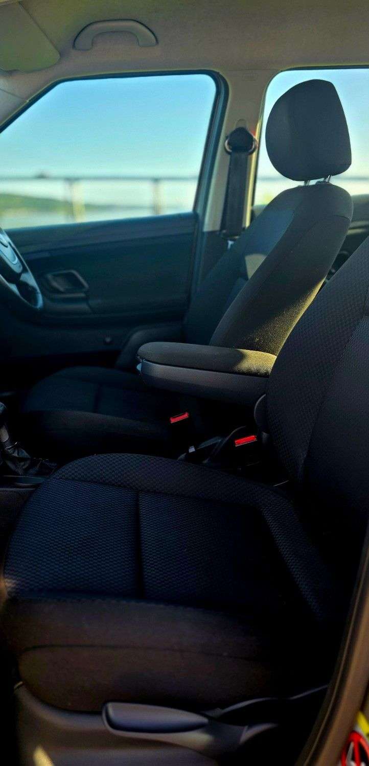 2011 SKODA FABIA 2011 SKODA FABIA