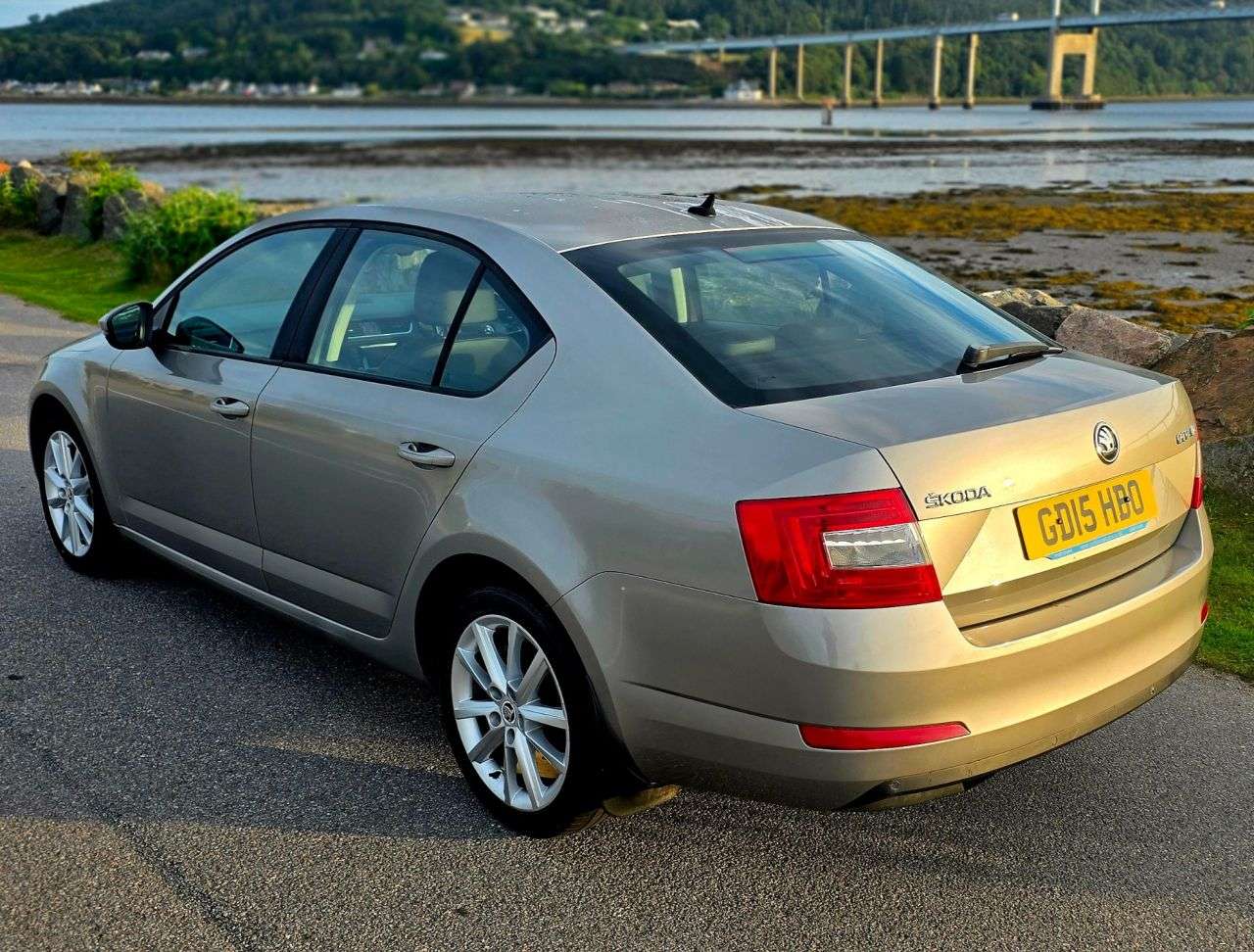 2015 SKODA OCTAVIA 2015 SKODA OCTAVIA
