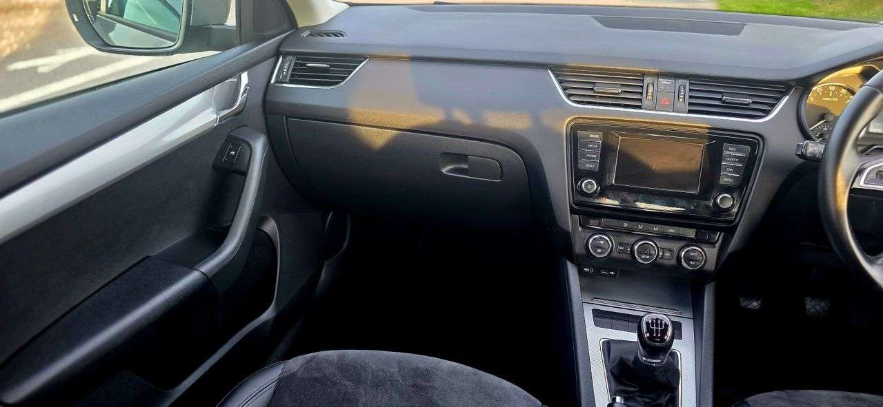 2015 SKODA OCTAVIA 2015 SKODA OCTAVIA