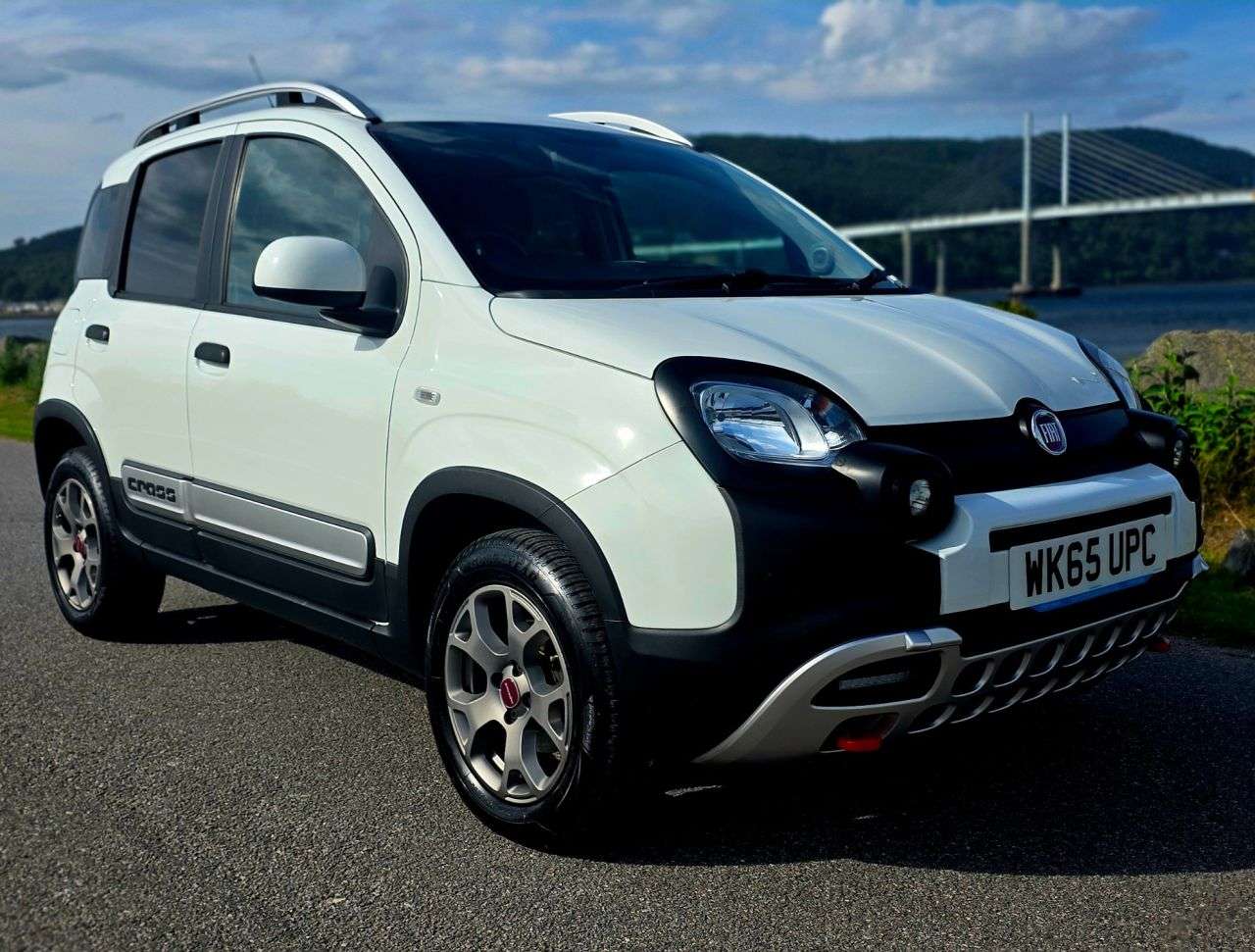 A 2015 FIAT PANDA 0.9 TwinAir Cross 4X4 Hatchback 5dr Petrol Manual Euro 6 (s/s) (4 seats) (9 A 2015 FIAT PANDA 0.9 TwinAir Cross 4X4 Hatchback 5dr Petrol Manual Euro 6 (s/s) (4 seats) (9