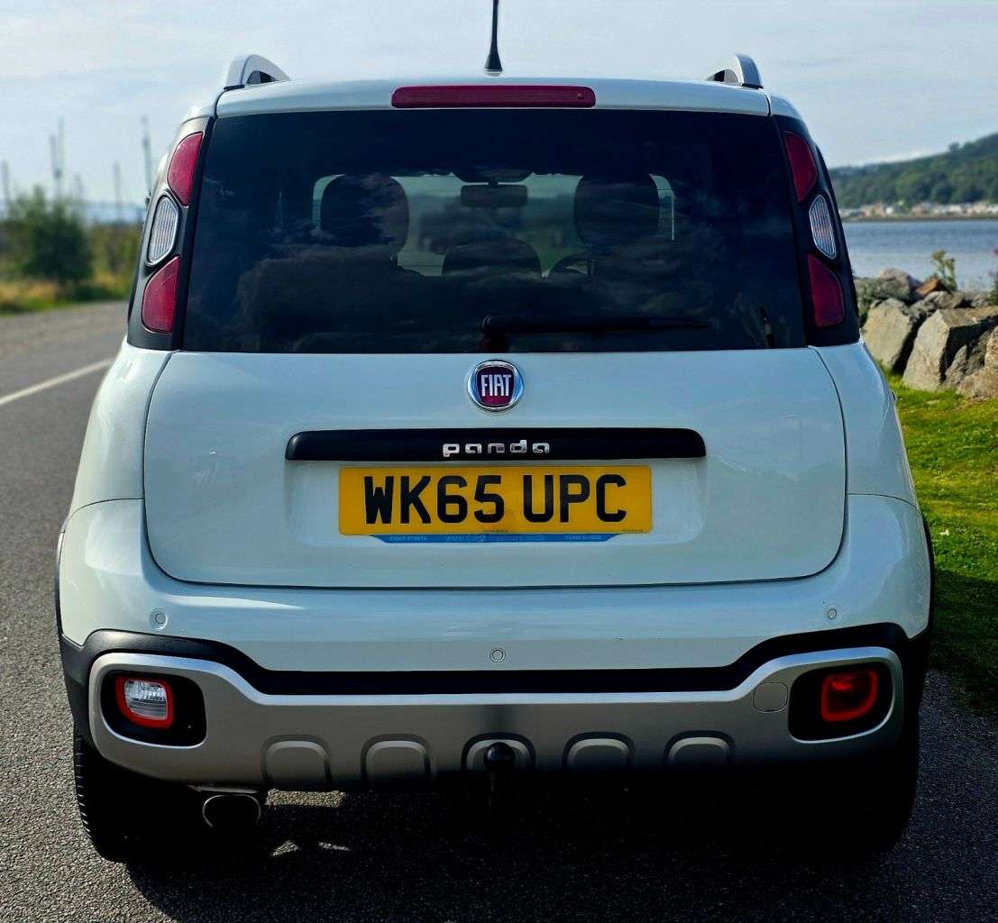 A 2015 FIAT PANDA 0.9 TwinAir Cross 4X4 Hatchback 5dr Petrol Manual Euro 6 (s/s) (4 seats) (9 A 2015 FIAT PANDA 0.9 TwinAir Cross 4X4 Hatchback 5dr Petrol Manual Euro 6 (s/s) (4 seats) (9