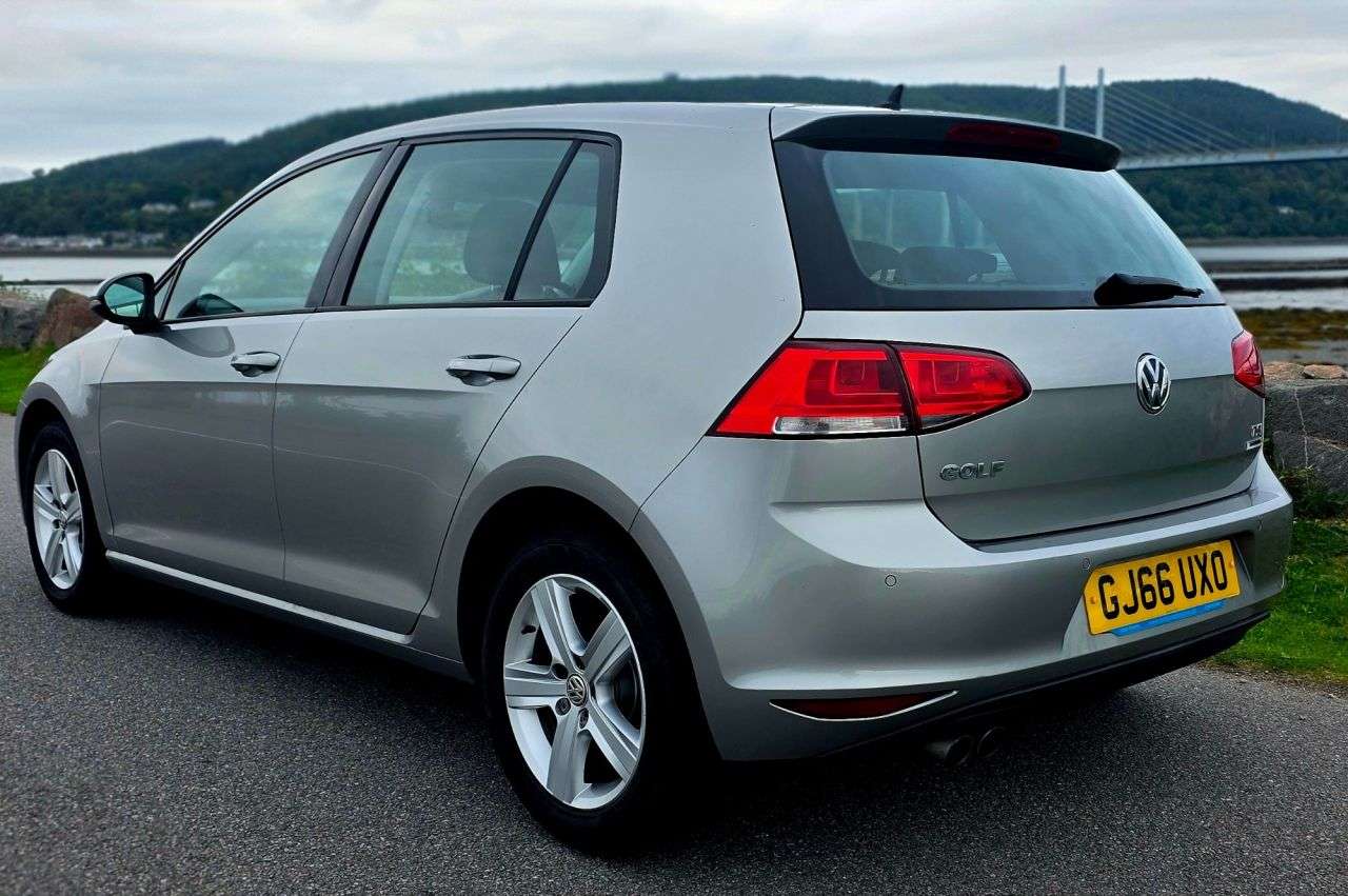 A 2016 VOLKSWAGEN GOLF 1.4 TSI BlueMotion Tech Match Edition Hatchback 5dr Petrol Manual Euro 6 (s A 2016 VOLKSWAGEN GOLF 1.4 TSI BlueMotion Tech Match Edition Hatchback 5dr Petrol Manual Euro 6 (s
