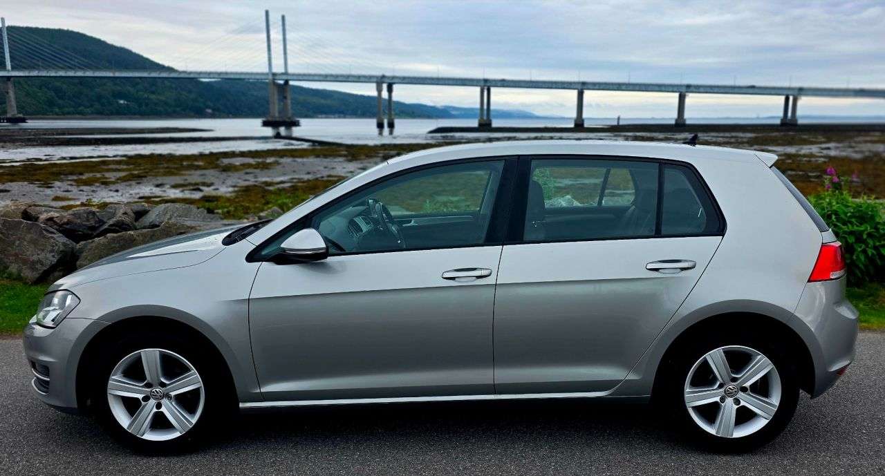 A 2016 VOLKSWAGEN GOLF 1.4 TSI BlueMotion Tech Match Edition Hatchback 5dr Petrol Manual Euro 6 (s A 2016 VOLKSWAGEN GOLF 1.4 TSI BlueMotion Tech Match Edition Hatchback 5dr Petrol Manual Euro 6 (s