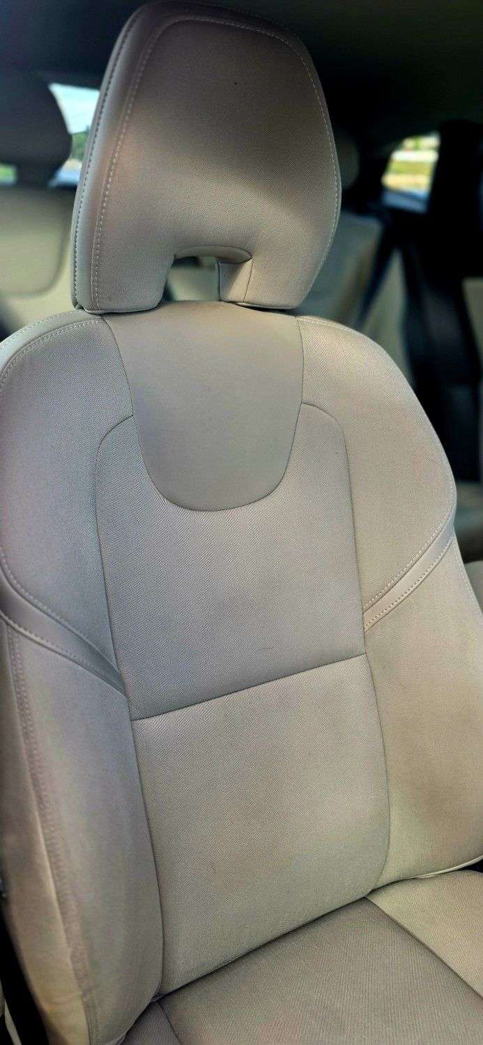 2014 VOLVO V40 2014 VOLVO V40