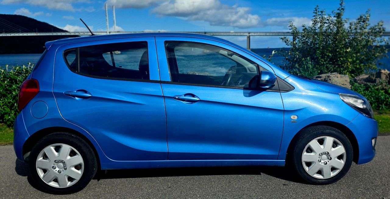 A 2016 VAUXHALL VIVA 1.0i SE Hatchback 5dr Petrol Manual Euro 6 (a/c) (75 ps) A 2016 VAUXHALL VIVA 1.0i SE Hatchback 5dr Petrol Manual Euro 6 (a/c) (75 ps)