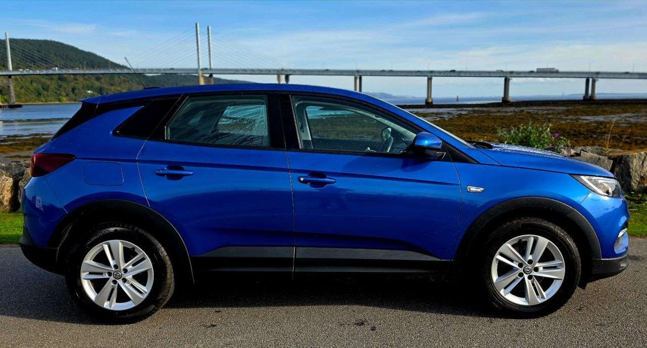 A 2018 VAUXHALL GRANDLAND X 1.6 Turbo D BlueInjection SE SUV 5dr Diesel Manual Euro 6 (s/s) (120 ps) A 2018 VAUXHALL GRANDLAND X 1.6 Turbo D BlueInjection SE SUV 5dr Diesel Manual Euro 6 (s/s) (120 ps)