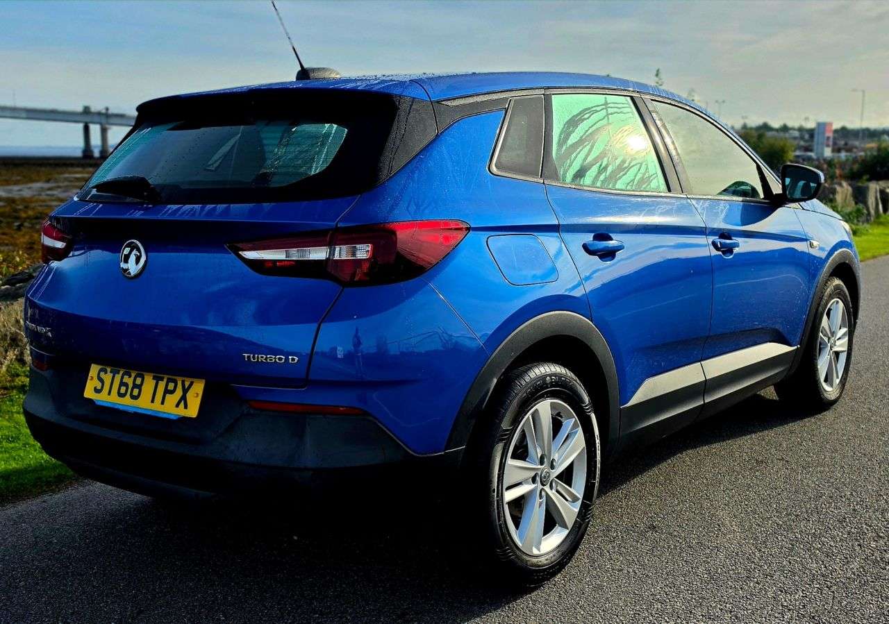 A 2018 VAUXHALL GRANDLAND X 1.6 Turbo D BlueInjection SE SUV 5dr Diesel Manual Euro 6 (s/s) (120 ps) A 2018 VAUXHALL GRANDLAND X 1.6 Turbo D BlueInjection SE SUV 5dr Diesel Manual Euro 6 (s/s) (120 ps)