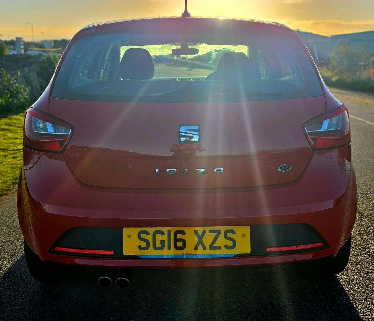 A 2016 SEAT IBIZA 1.2 TSI FR Hatchback 5dr Petrol Manual Euro 6 (110 ps) A 2016 SEAT IBIZA 1.2 TSI FR Hatchback 5dr Petrol Manual Euro 6 (110 ps)