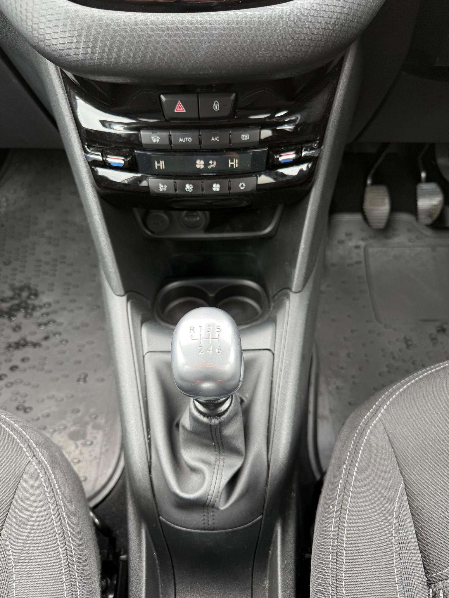 2019 PEUGEOT 208 2019 PEUGEOT 208