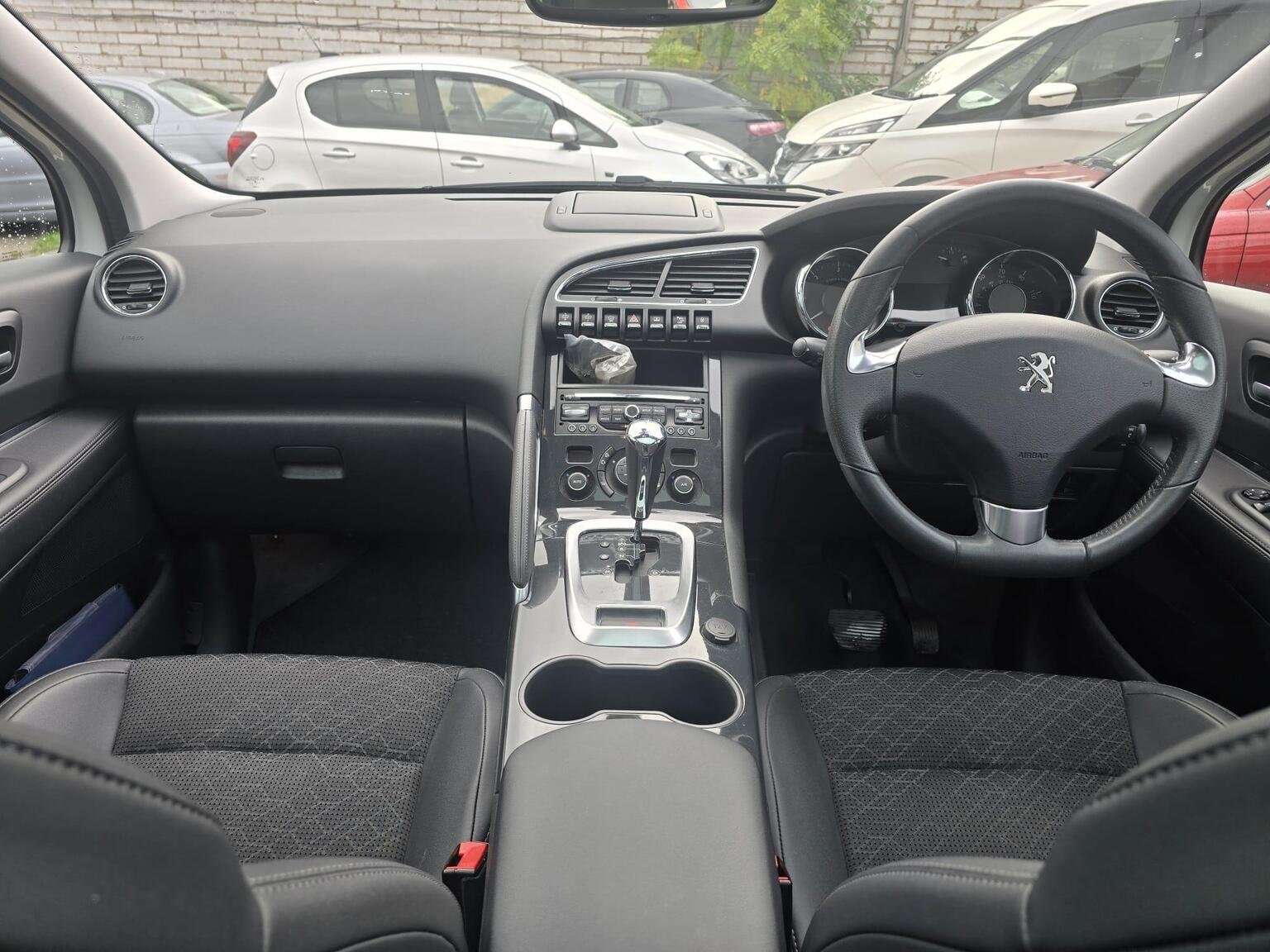 2015 PEUGEOT 3008 2015 PEUGEOT 3008