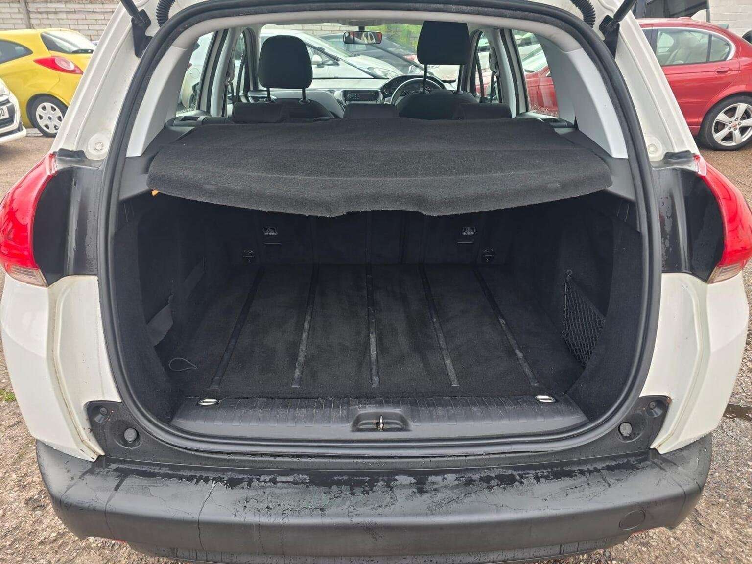 2014 PEUGEOT 2008 2014 PEUGEOT 2008