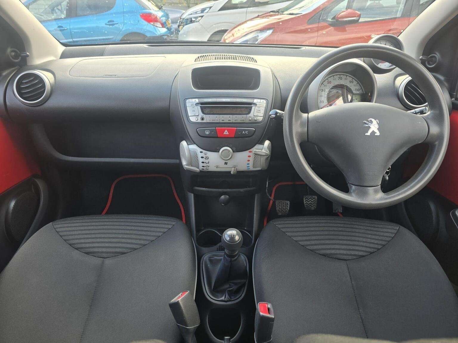 2014 PEUGEOT 107 2014 PEUGEOT 107