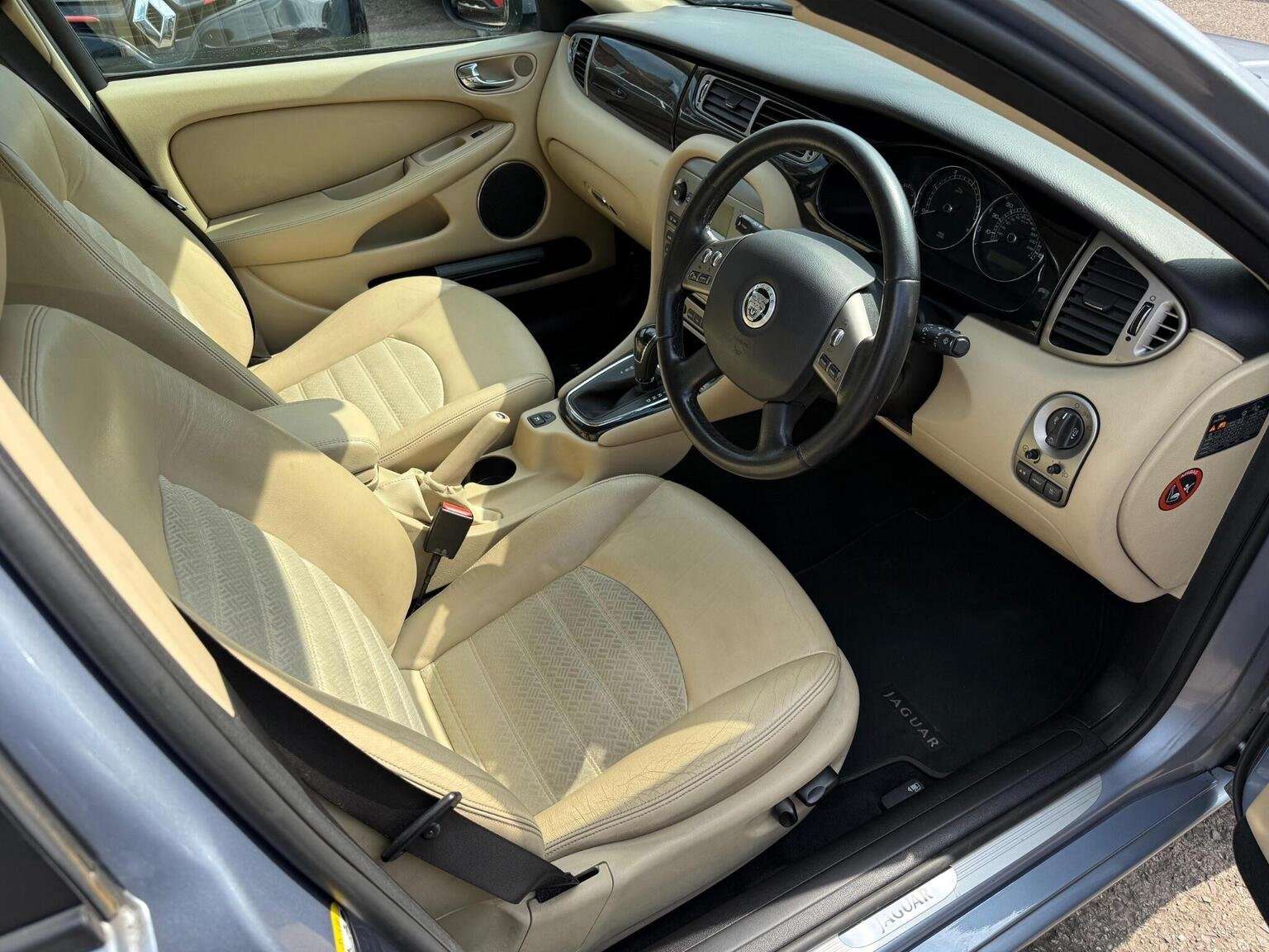 2009 JAGUAR X-TYPE 2009 JAGUAR X-TYPE