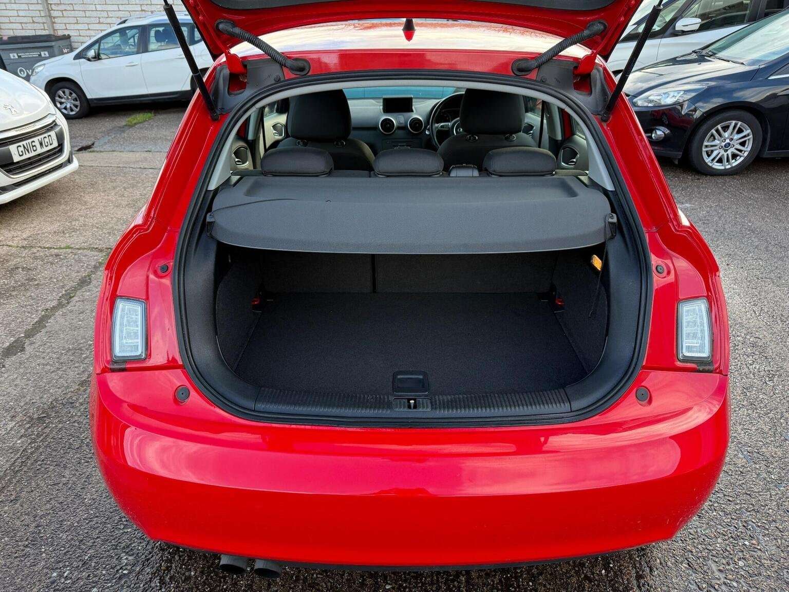 2014 AUDI A1 2014 AUDI A1