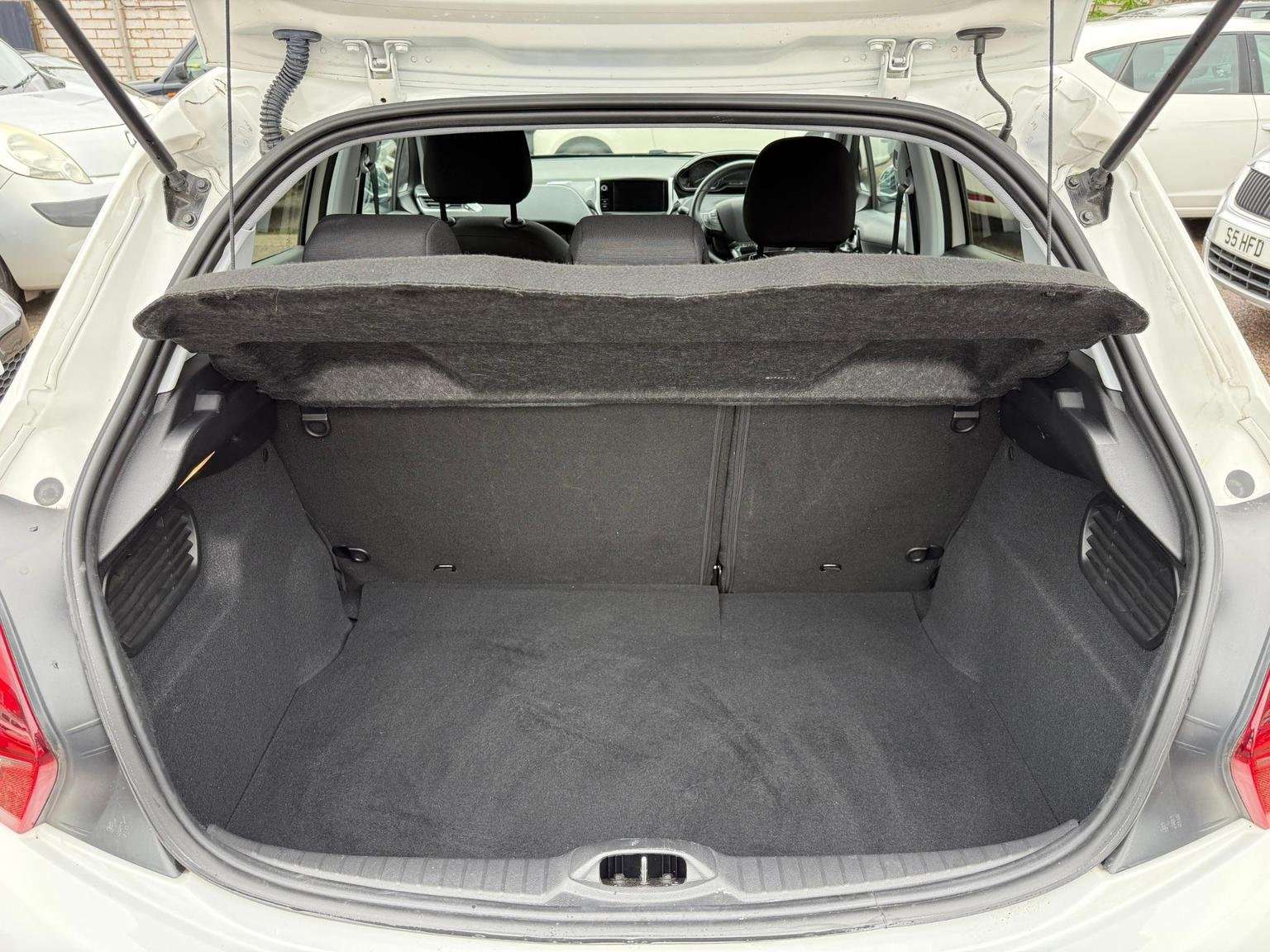 2019 PEUGEOT 208 2019 PEUGEOT 208