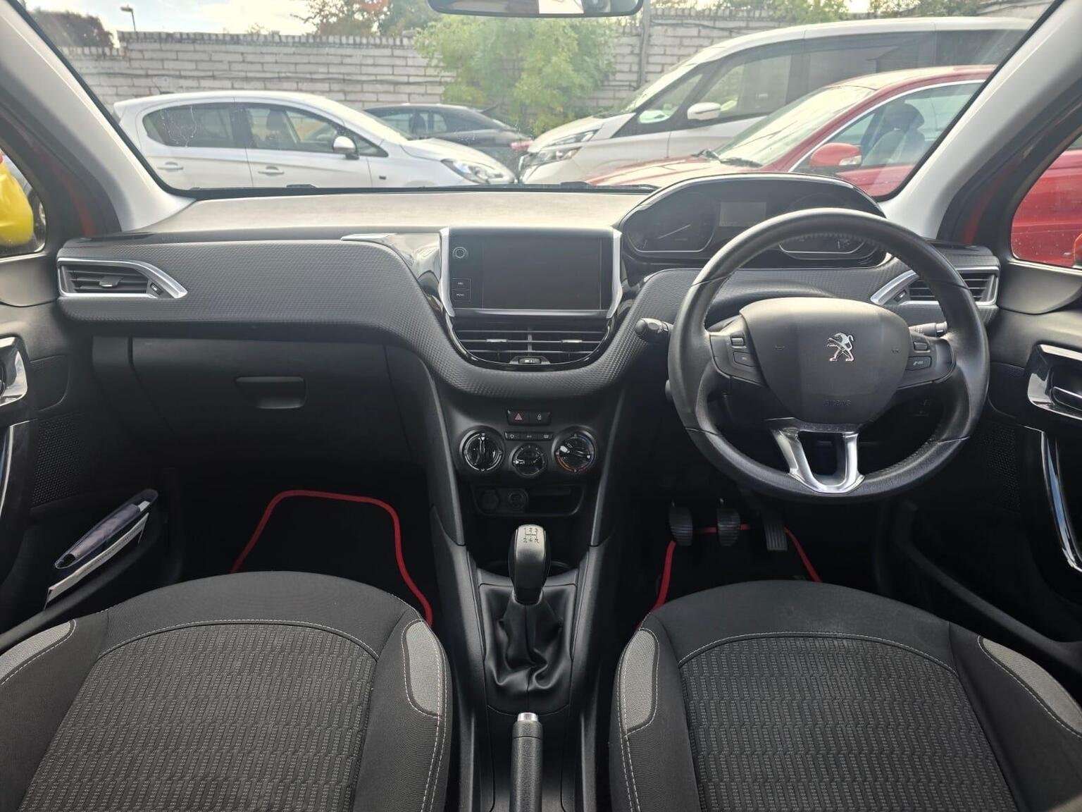 2015 PEUGEOT 208 2015 PEUGEOT 208