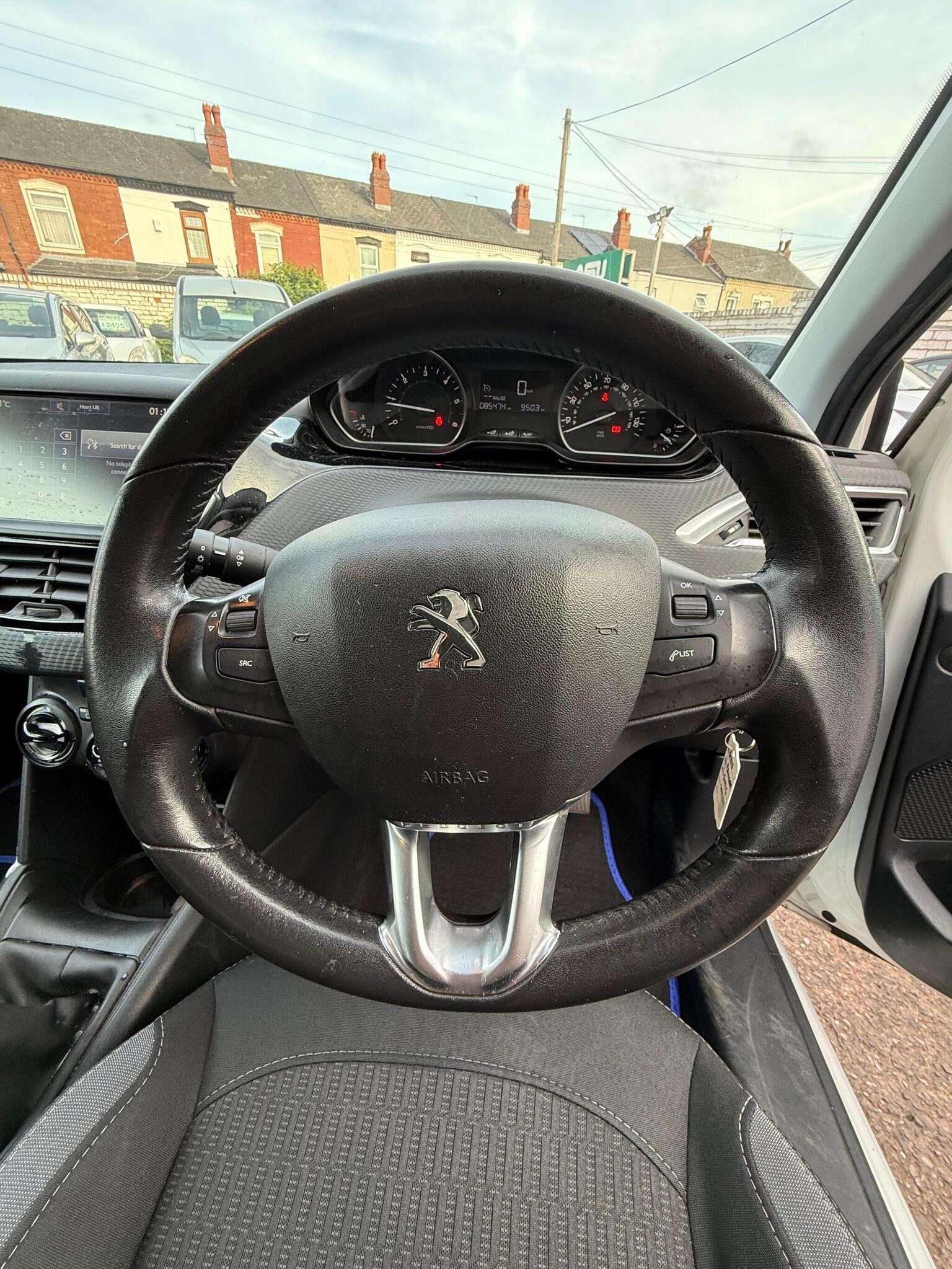 2016 PEUGEOT 208 2016 PEUGEOT 208