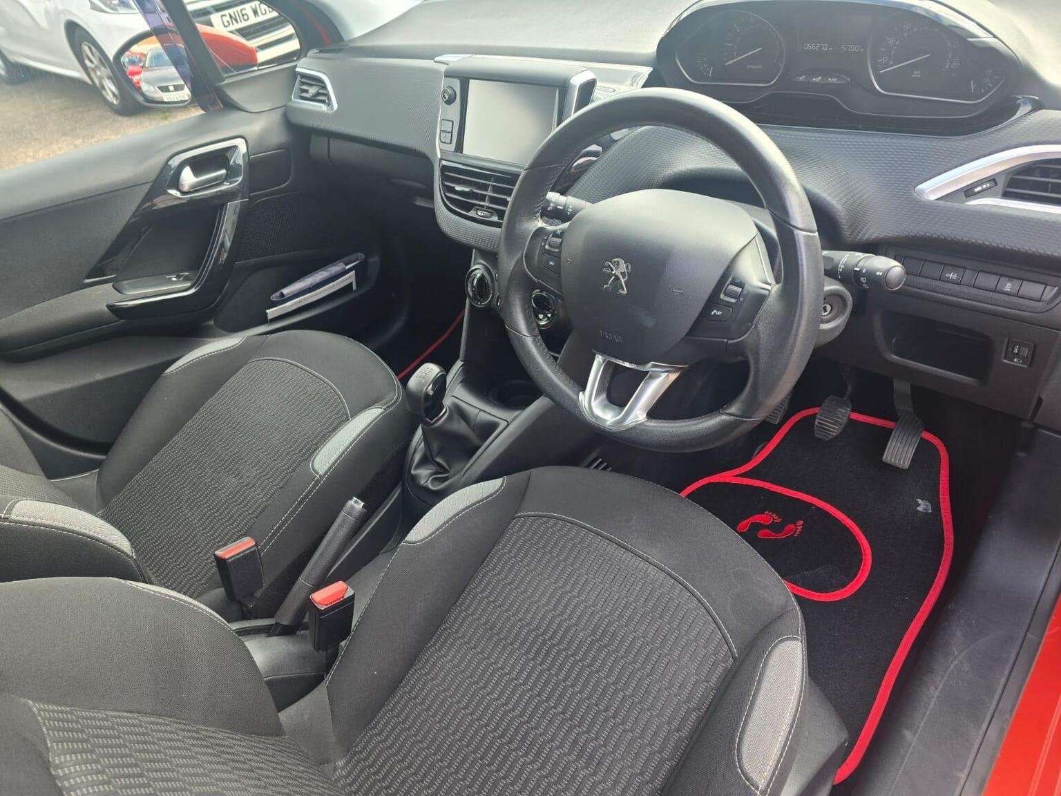 2015 PEUGEOT 208 2015 PEUGEOT 208