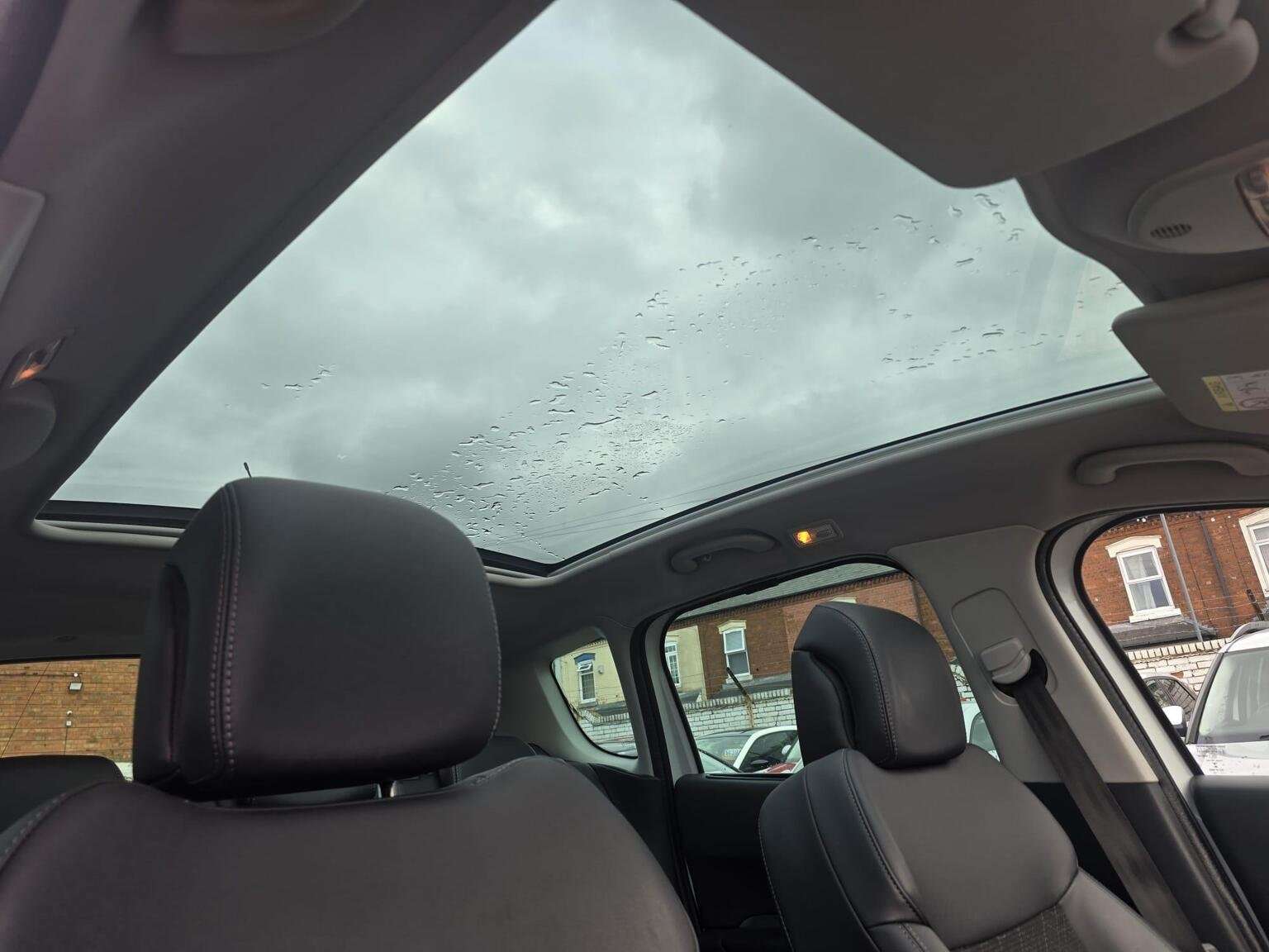 2015 PEUGEOT 3008 2015 PEUGEOT 3008