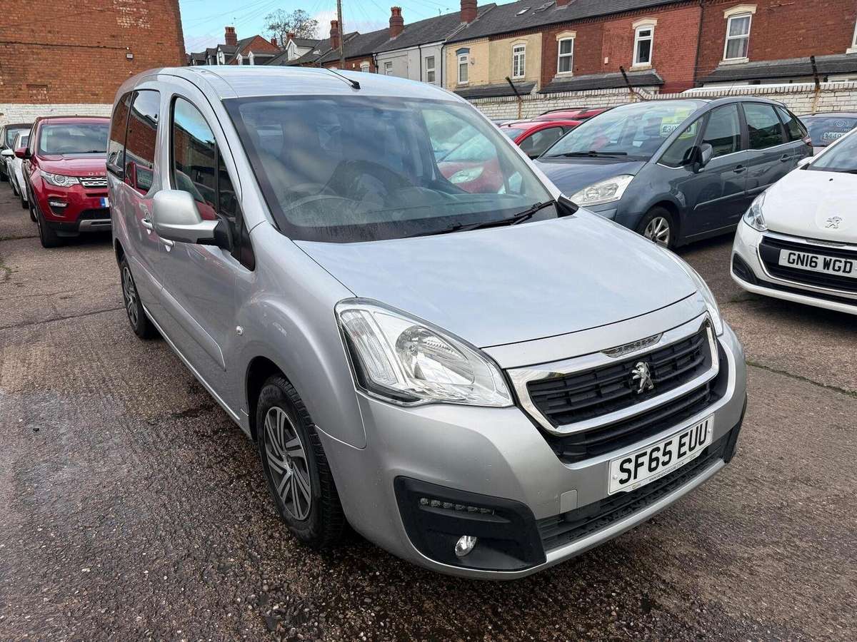 Check out this Peugeot Partner Tepee 2015 Petrol Manual