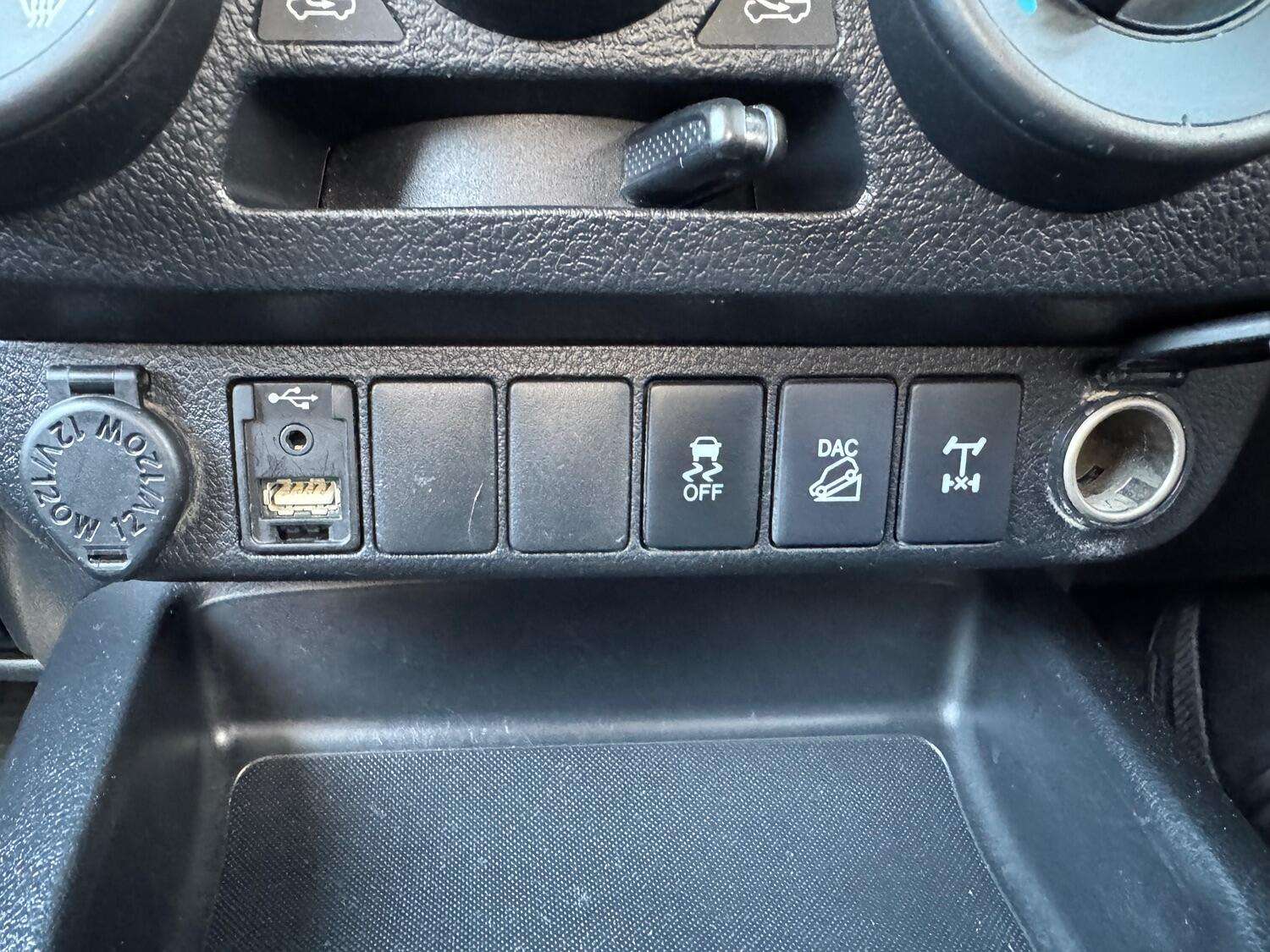 2018 TOYOTA HILUX 2018 TOYOTA HILUX