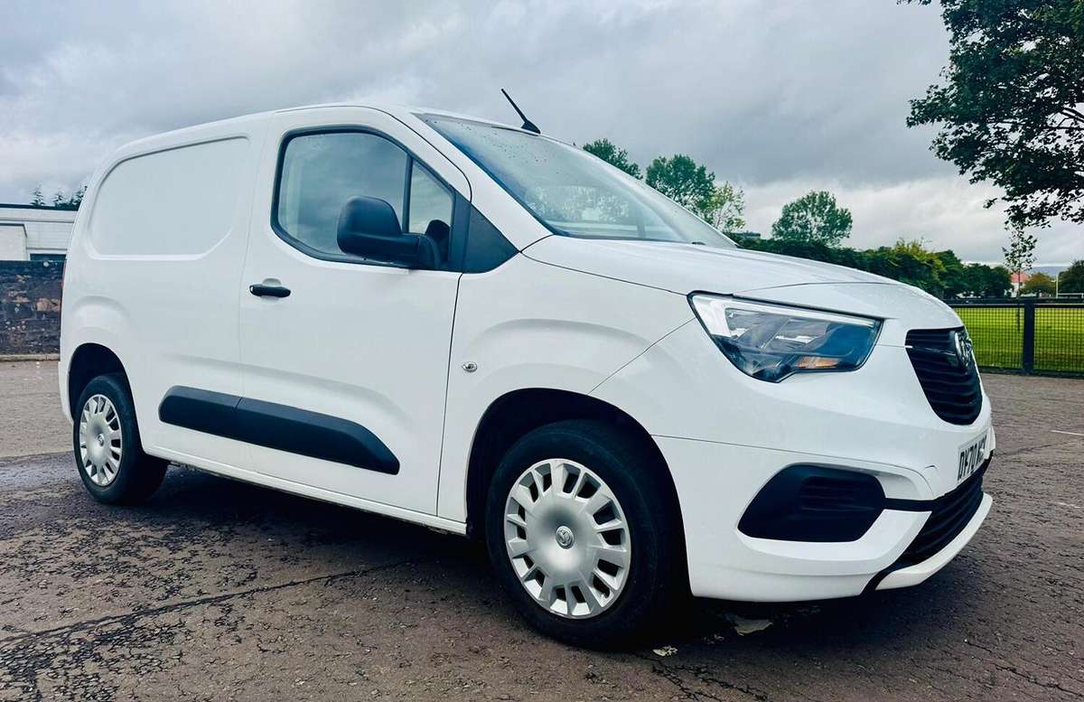 Check out this Vauxhall Combo 2020 Diesel Manual