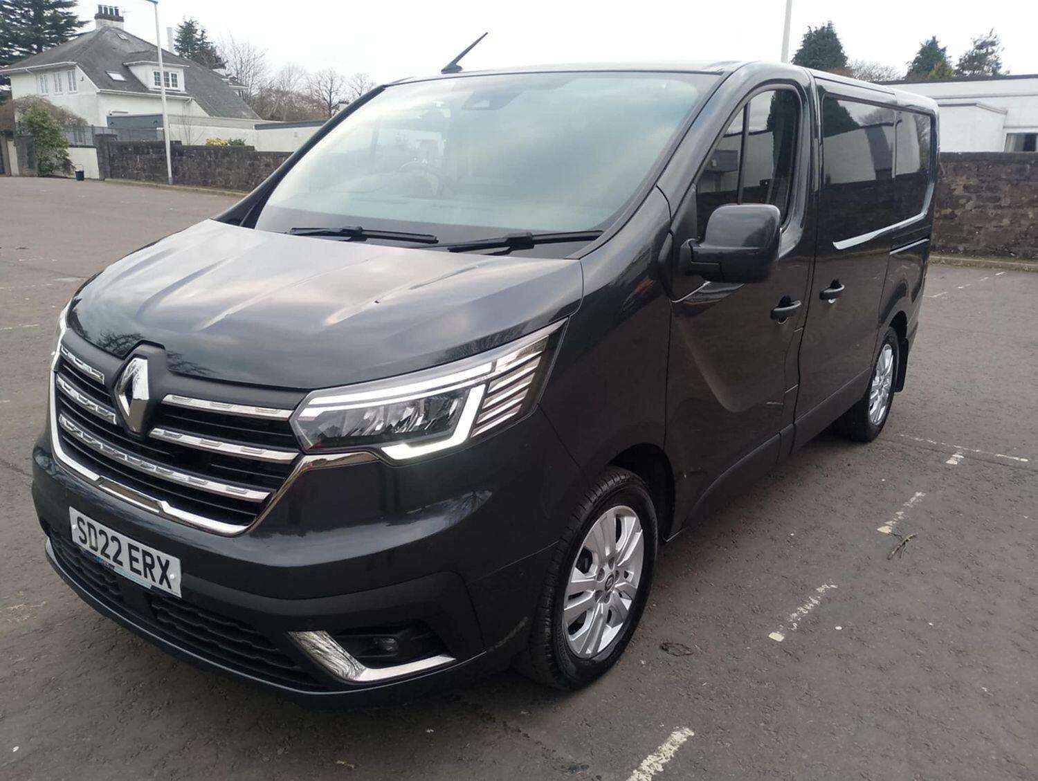 A 2022 RENAULT TRAFIC 2.0 SL28 Blue dCi 150 Sport Panel Van MY22 A 2022 RENAULT TRAFIC 2.0 SL28 Blue dCi 150 Sport Panel Van MY22