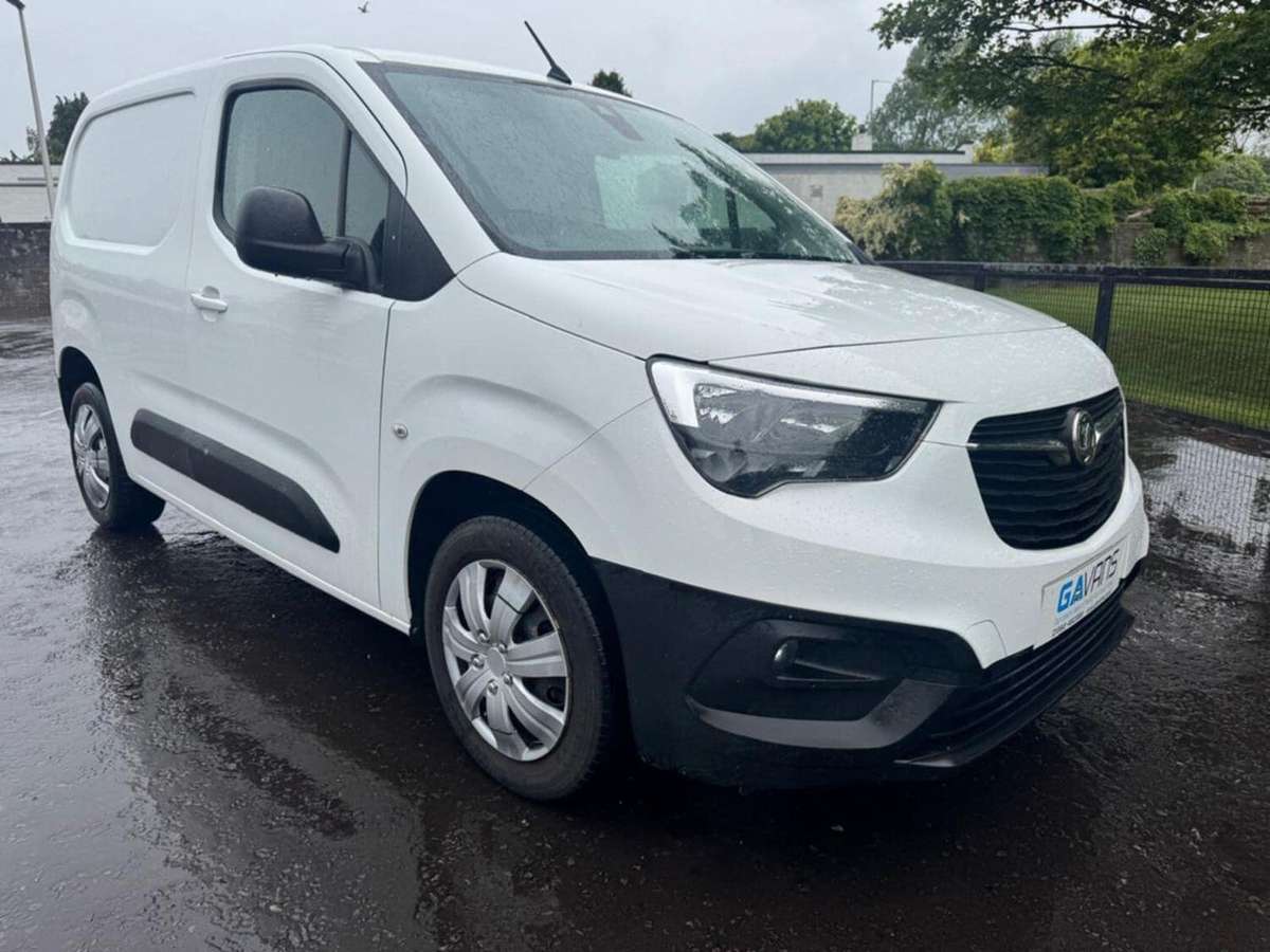 Check out this Vauxhall Combo 2019 Diesel Automatic