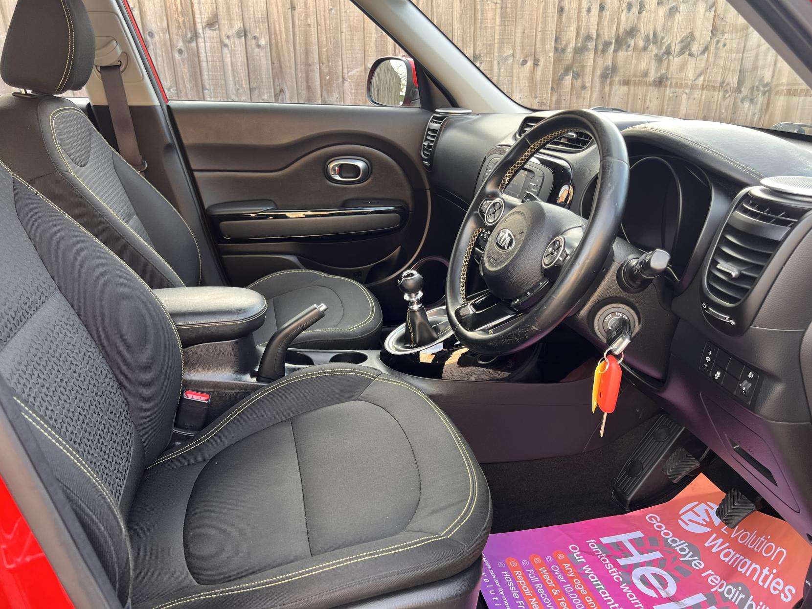 2015 KIA SOUL 2015 KIA SOUL