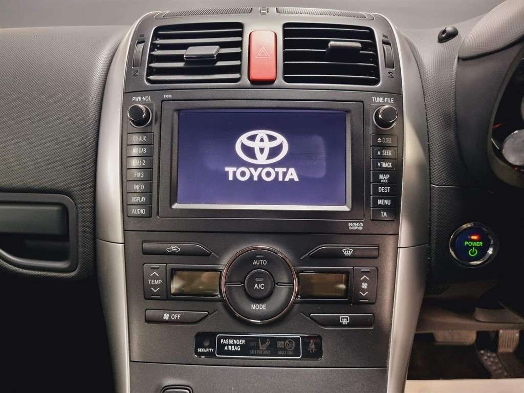 2010 TOYOTA AURIS 2010 TOYOTA AURIS