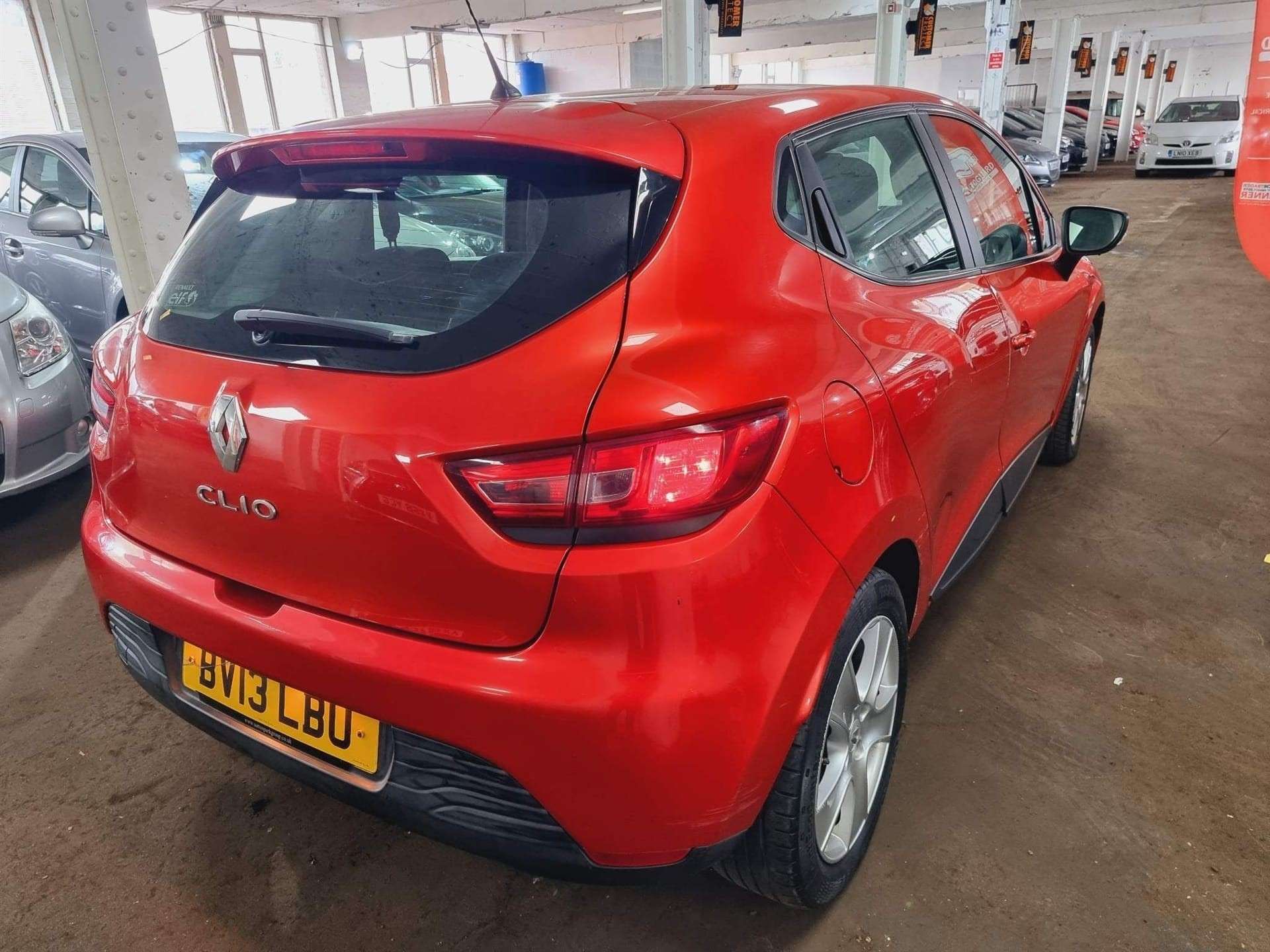 2013 RENAULT CLIO 2013 RENAULT CLIO