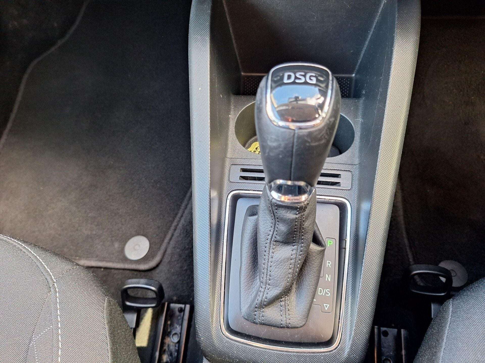 2015 SKODA FABIA 2015 SKODA FABIA