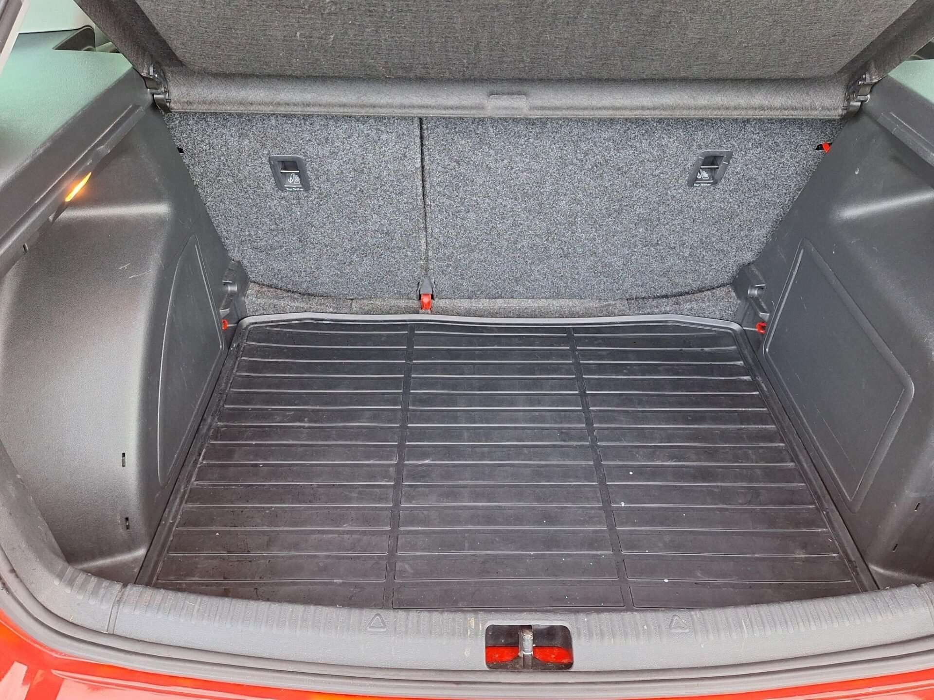 2015 SKODA RAPID SPACEBACK 2015 SKODA RAPID SPACEBACK