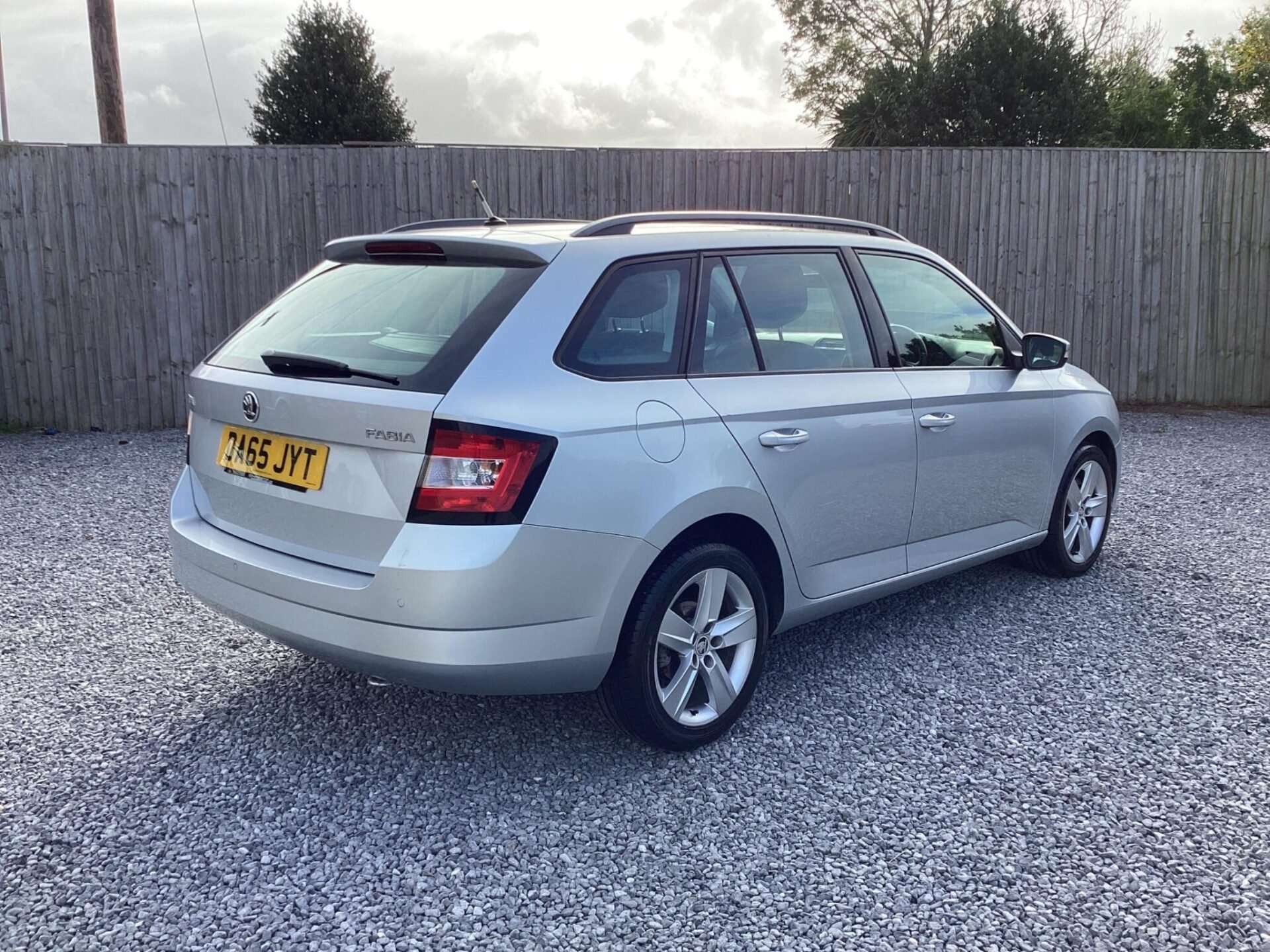 2015 SKODA FABIA 2015 SKODA FABIA