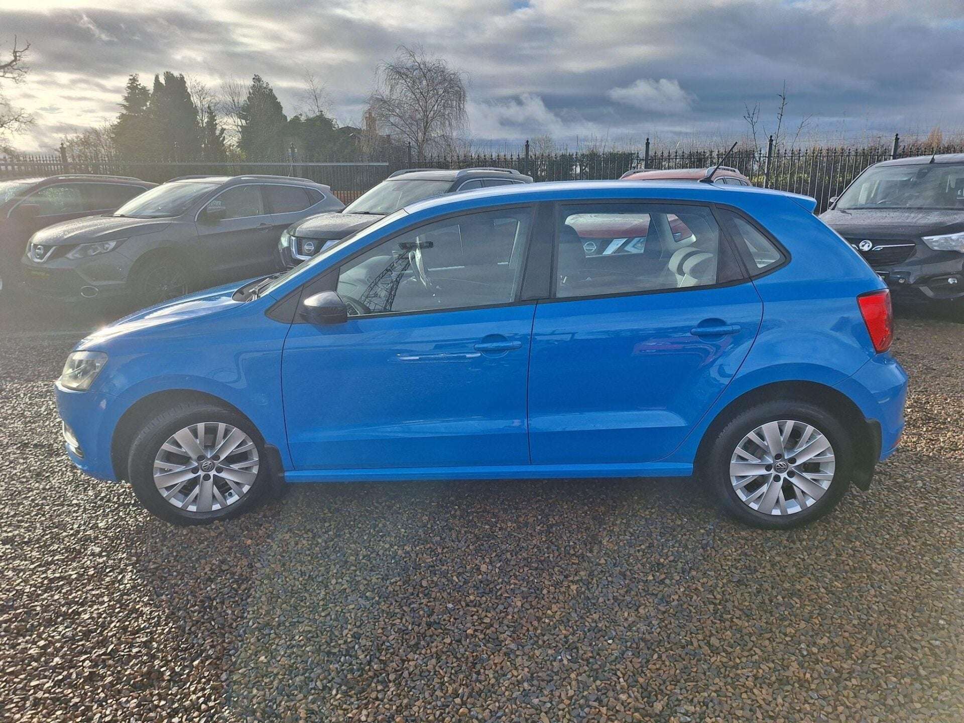 2015 VOLKSWAGEN POLO 2015 VOLKSWAGEN POLO